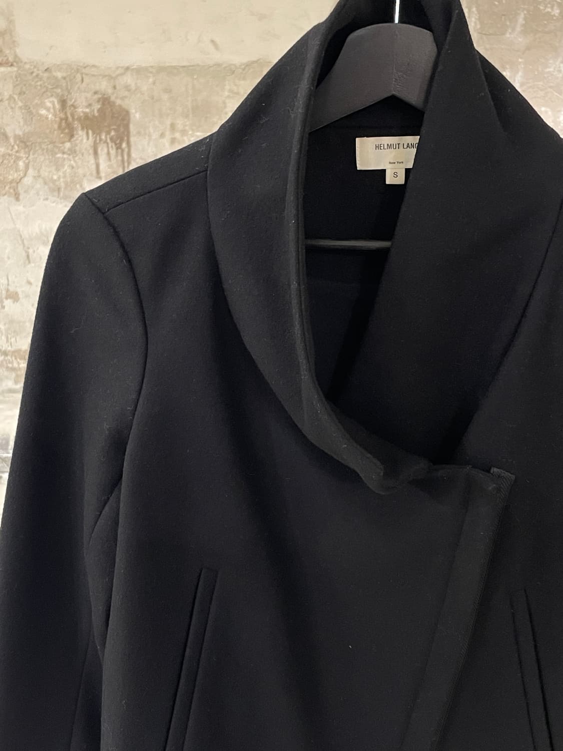 헬무트랭 블랙 카라넥 비대칭 집업 울 크롭 자켓 상품이미지2