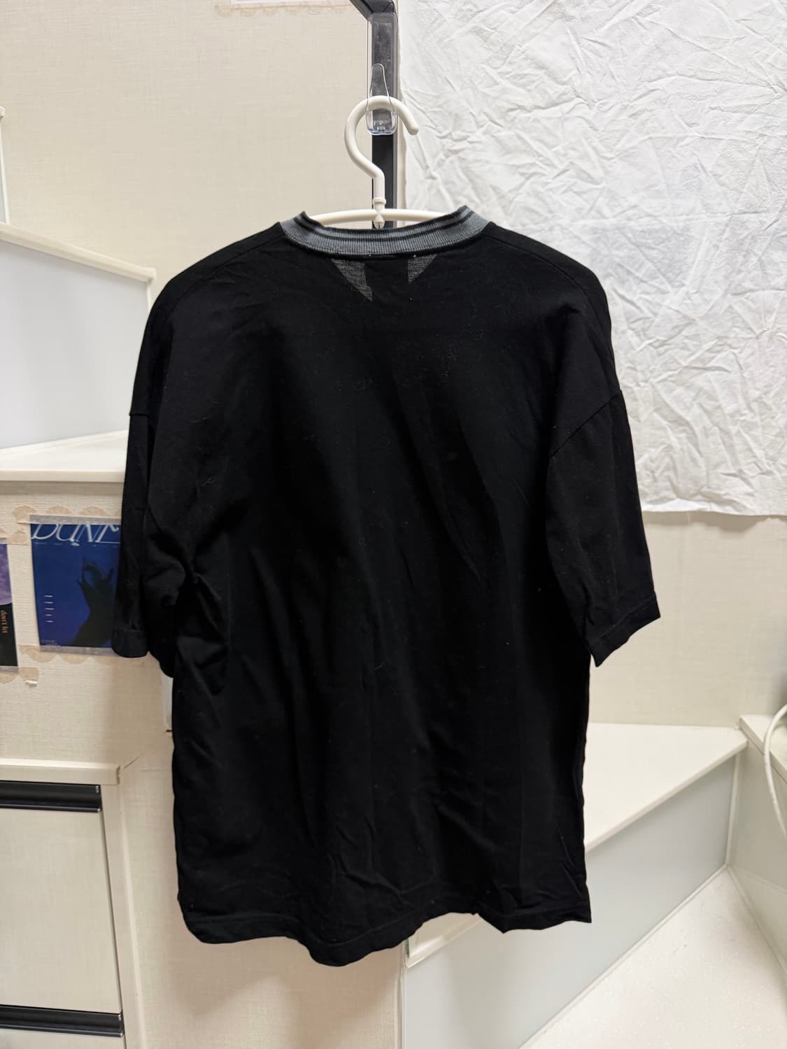 아디다스 브이넥 삼각로고 반팔티 상품이미지2