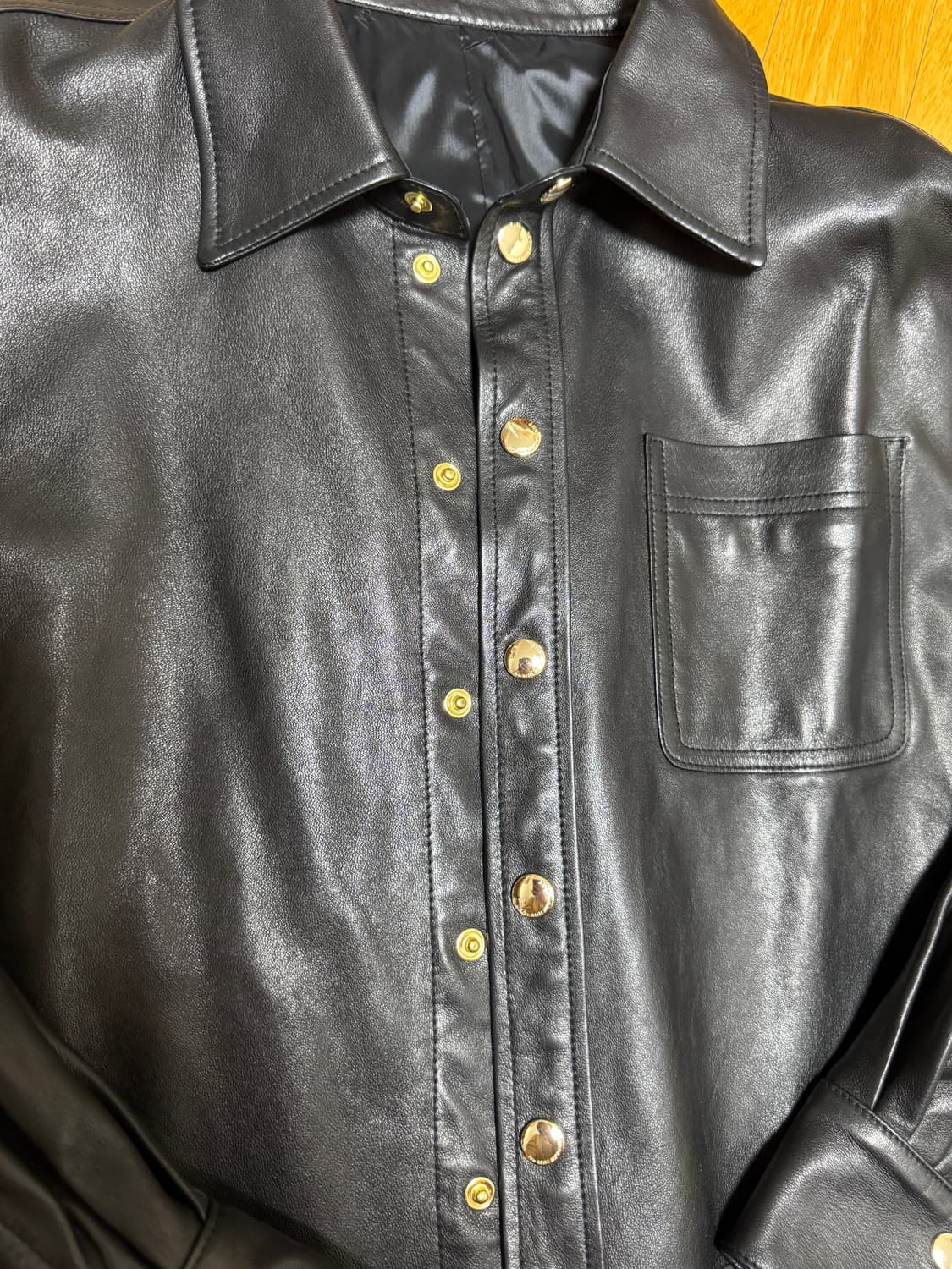 넘버프로젝트 333. 커팅 디테일 램 레더 셔츠 상품이미지7