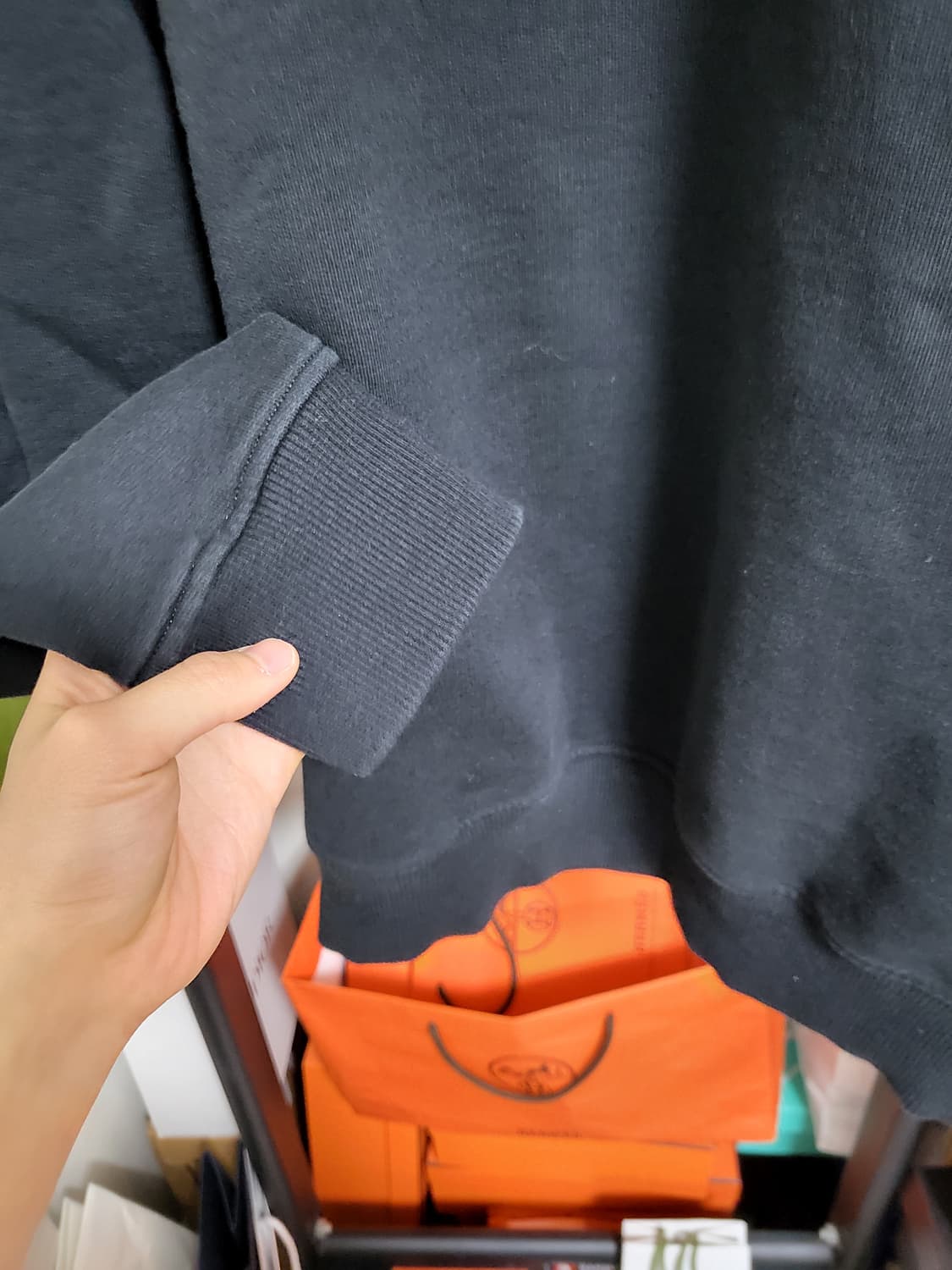 25SS 아미 스몰하트 로고 맨투맨 L 상품이미지4