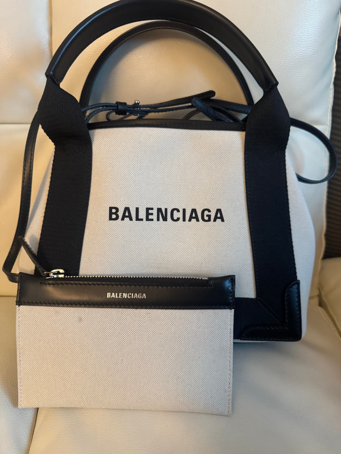 발렌시아가 네이비 xs 카바스 라이트 베이지 블랙 상품이미지2