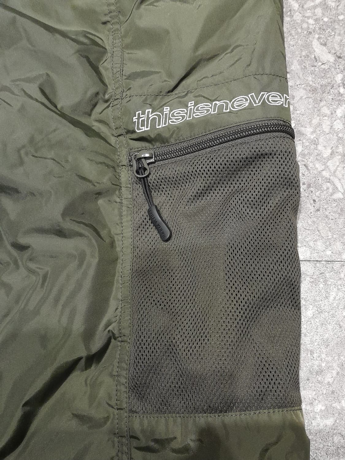 💥디스이즈네버댓 트레이닝 카고 팬츠 올리브 카키 (S)
 상품이미지5