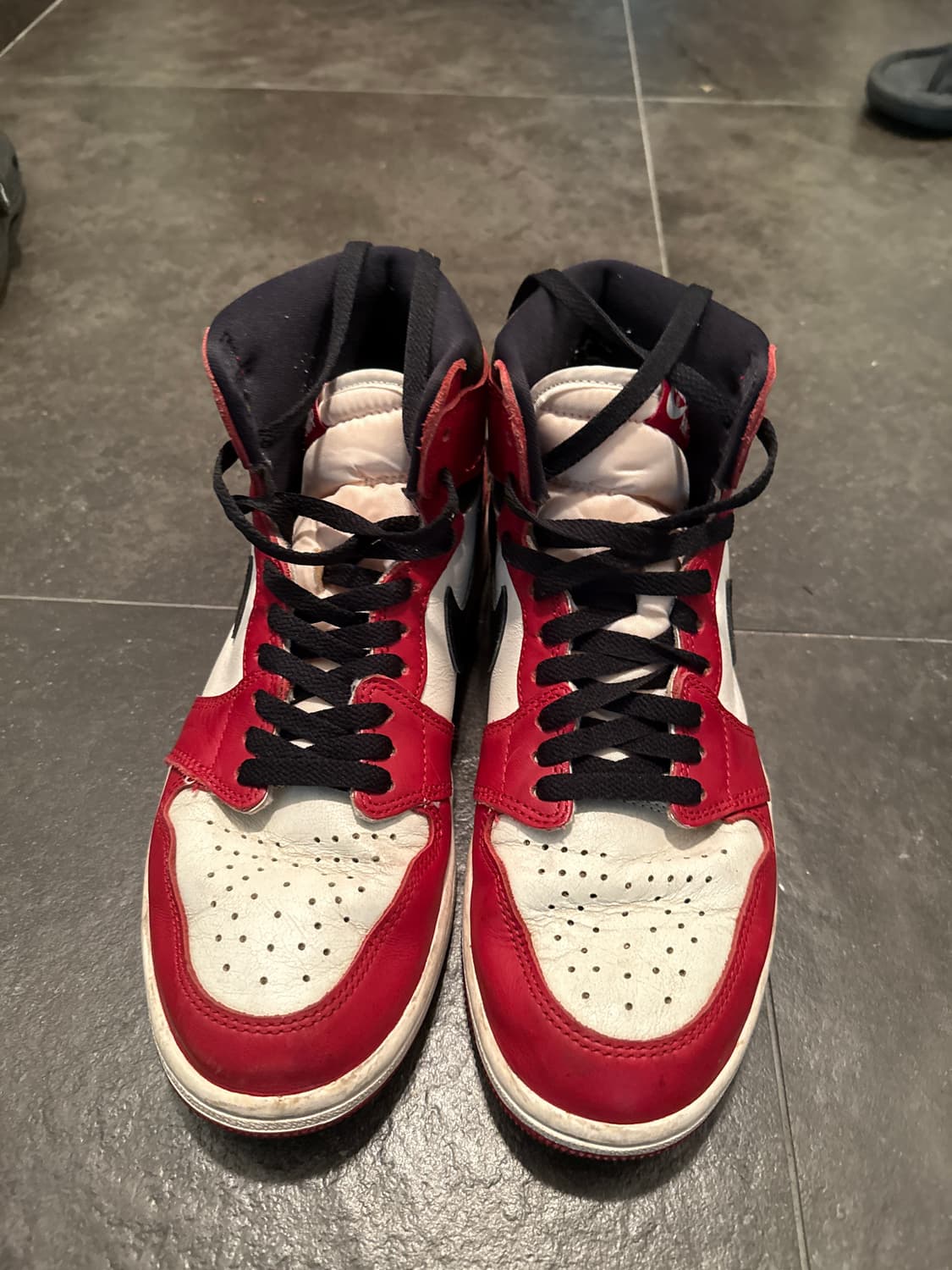 Jordan 1 Retro High OG Chicago 2022 상품이미지1
