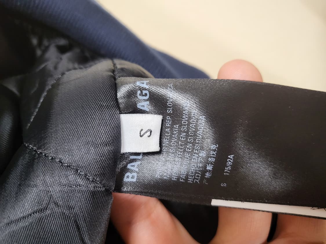 [S] 발렌시아가 페이크퍼 트리밍 봄버 상품이미지5