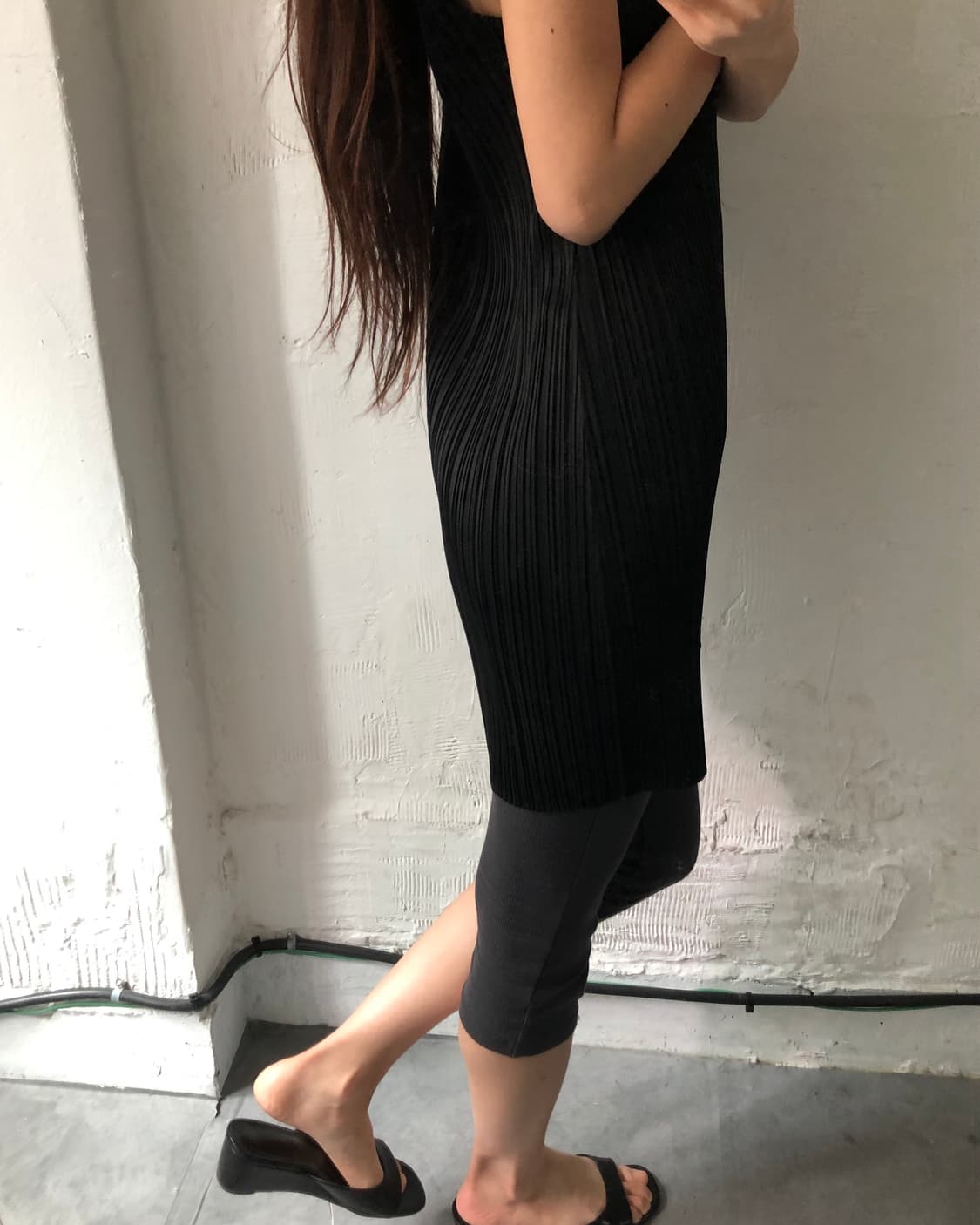 Pleats Please 플리츠플리즈 블랙 플리츠 슬리브리스 상품이미지4
