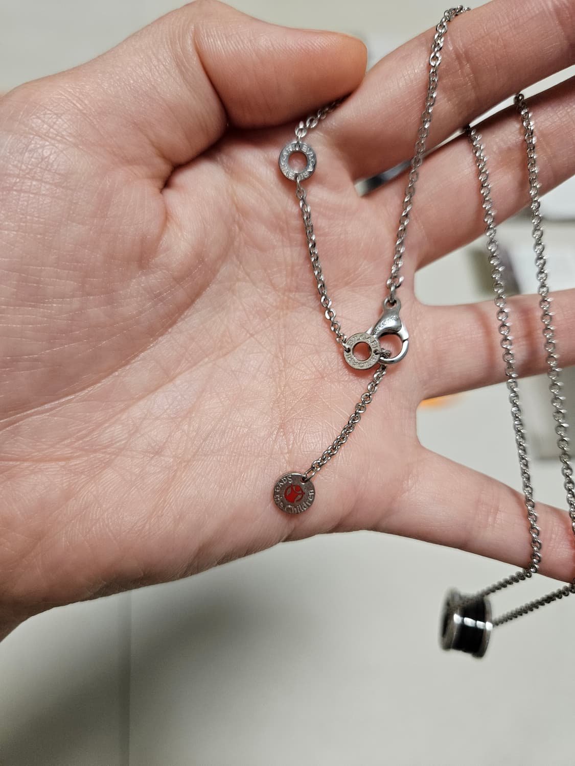 불가리 세이브더칠드런 세라믹 블랙 목걸이 정품 상품이미지4