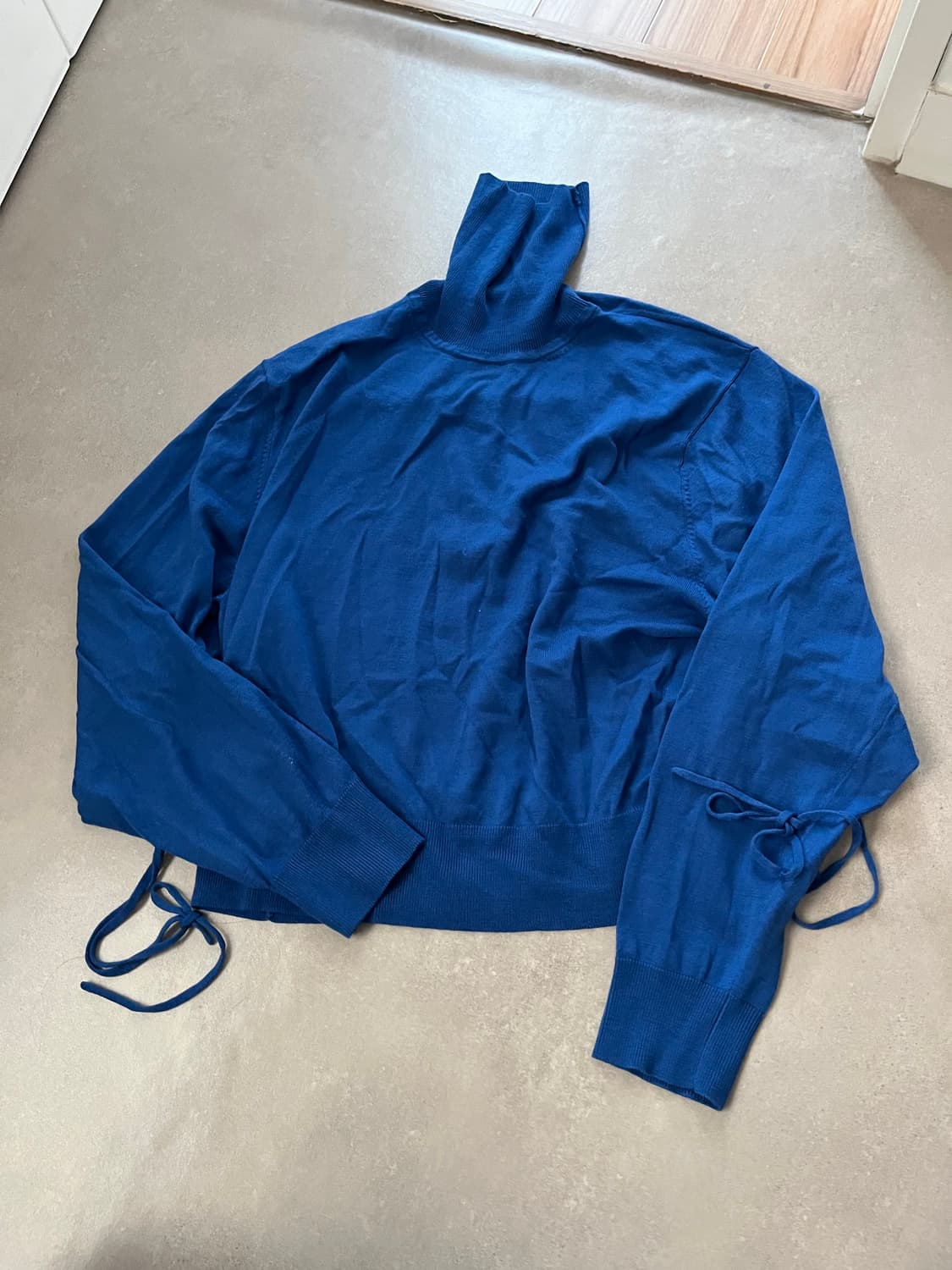 유니클로 jw앤더슨 콜라보 니트 상품이미지2