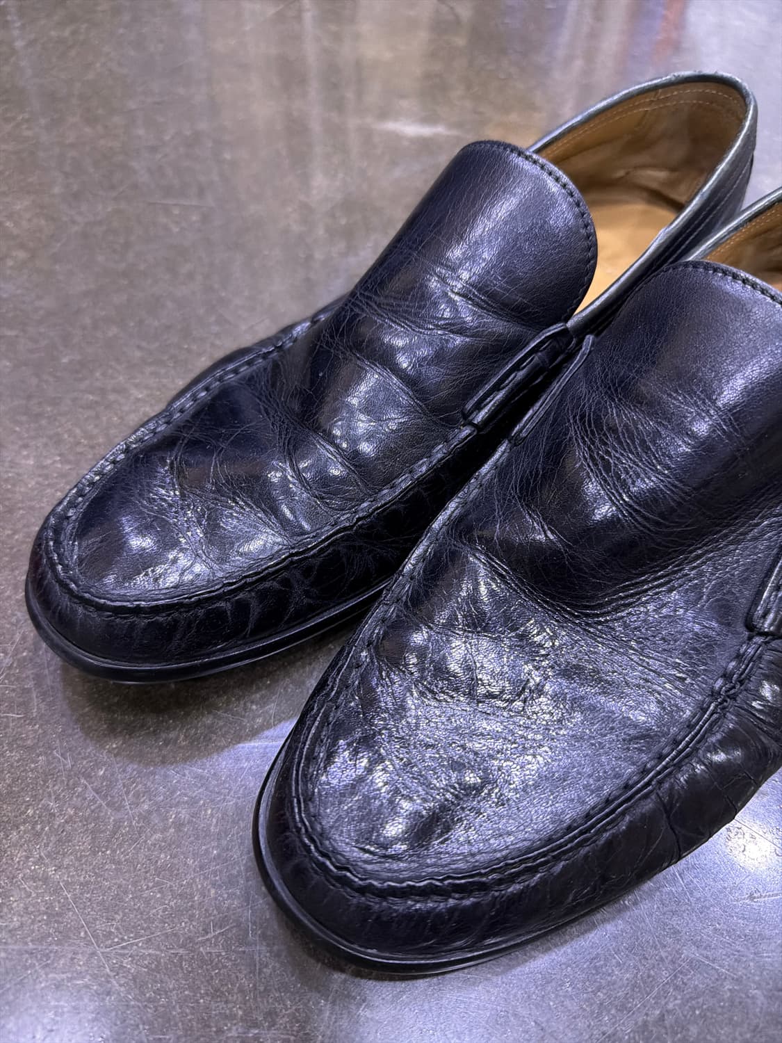 발리 클래식 콜마르 심플 로퍼 블랙 8.5 상품이미지2