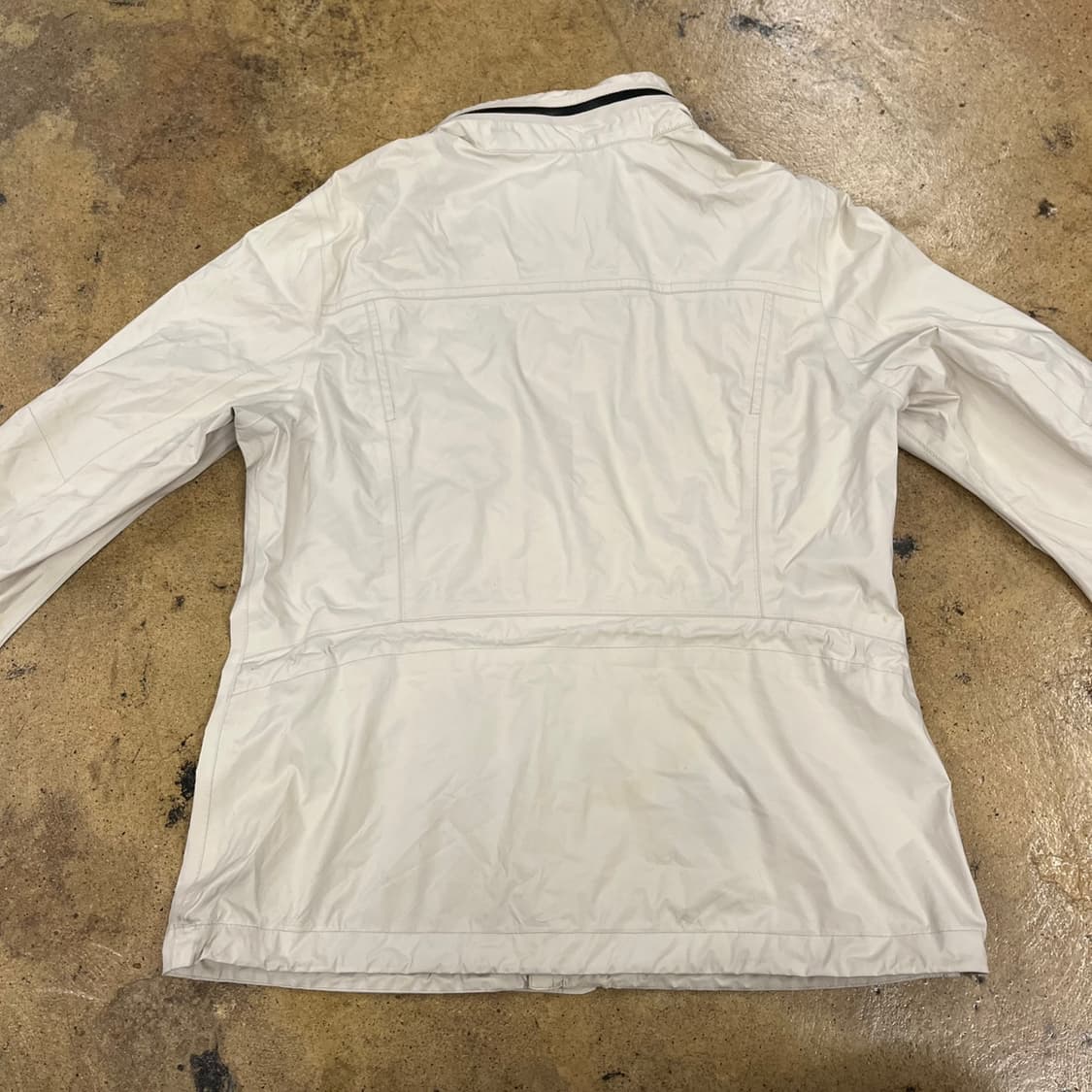 [정품/S] 내셔널지오그래픽 베이지색 바람막이 점퍼 b14 상품이미지3