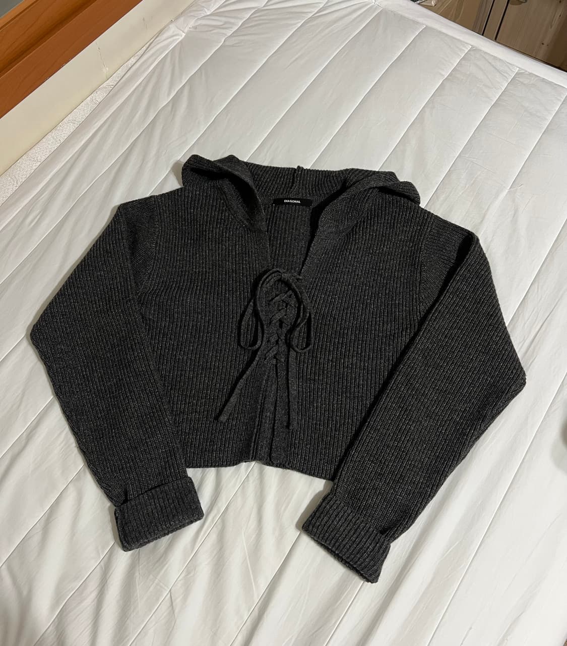 다이애그널 후드 니트 상품이미지1
