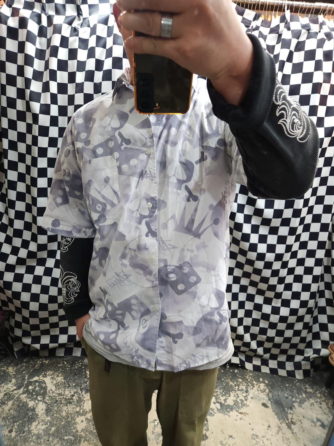 스투시 어센틱 8볼 왕관 나염 반팔 셔츠

 상품이미지8