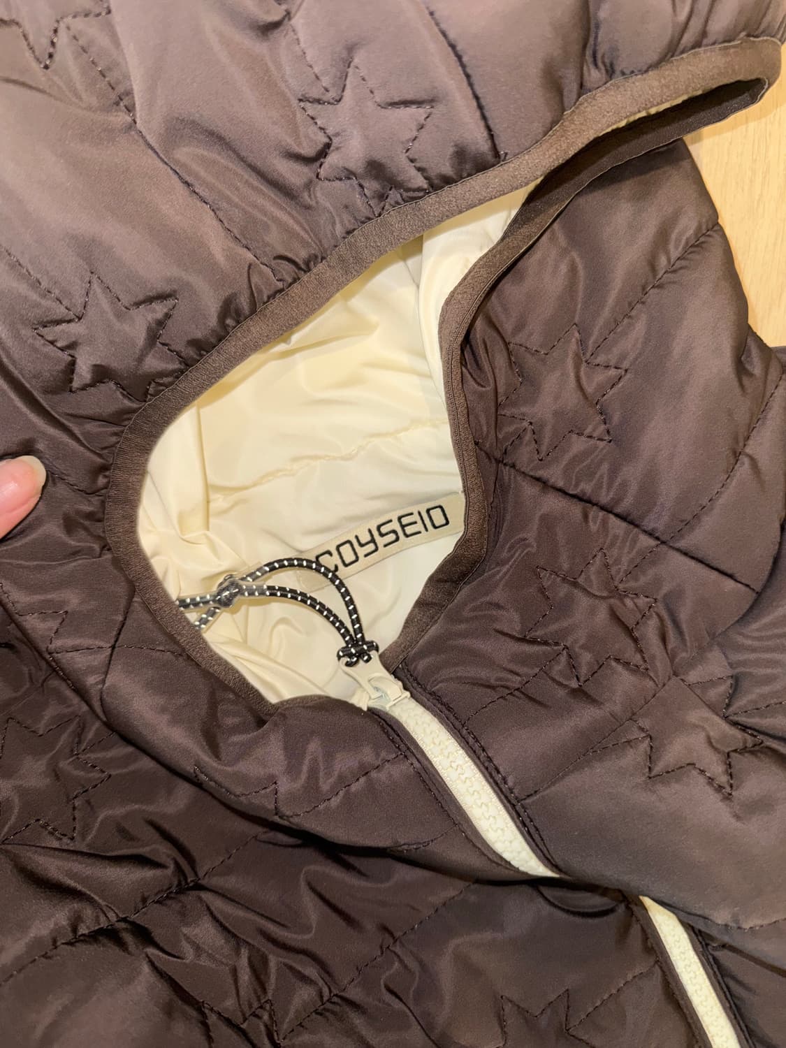 코이세이오 플러피 라이트 패딩 브라운 상품이미지4