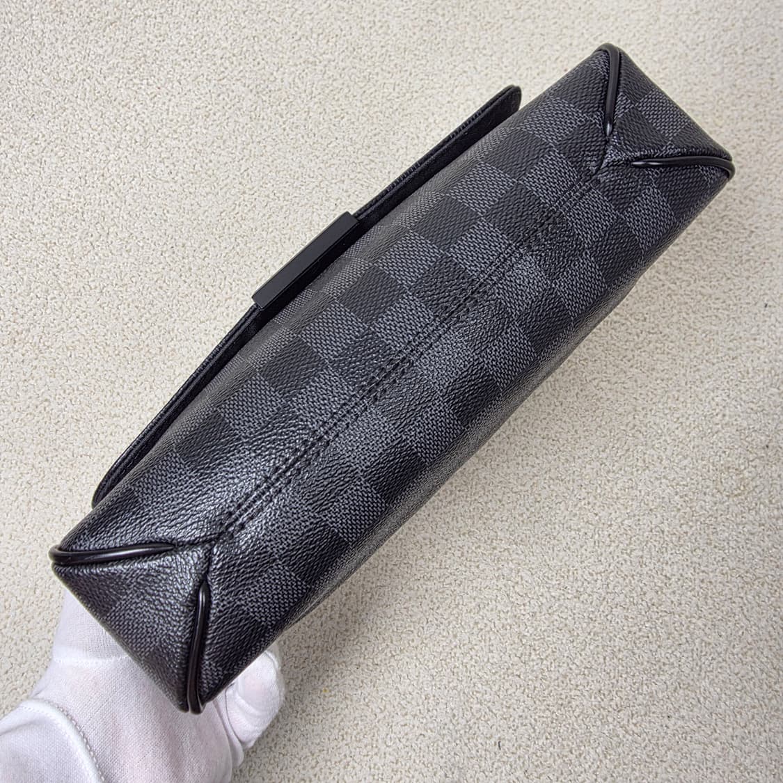 루이비통 크로스백 디스트릭트 pm  상품이미지3