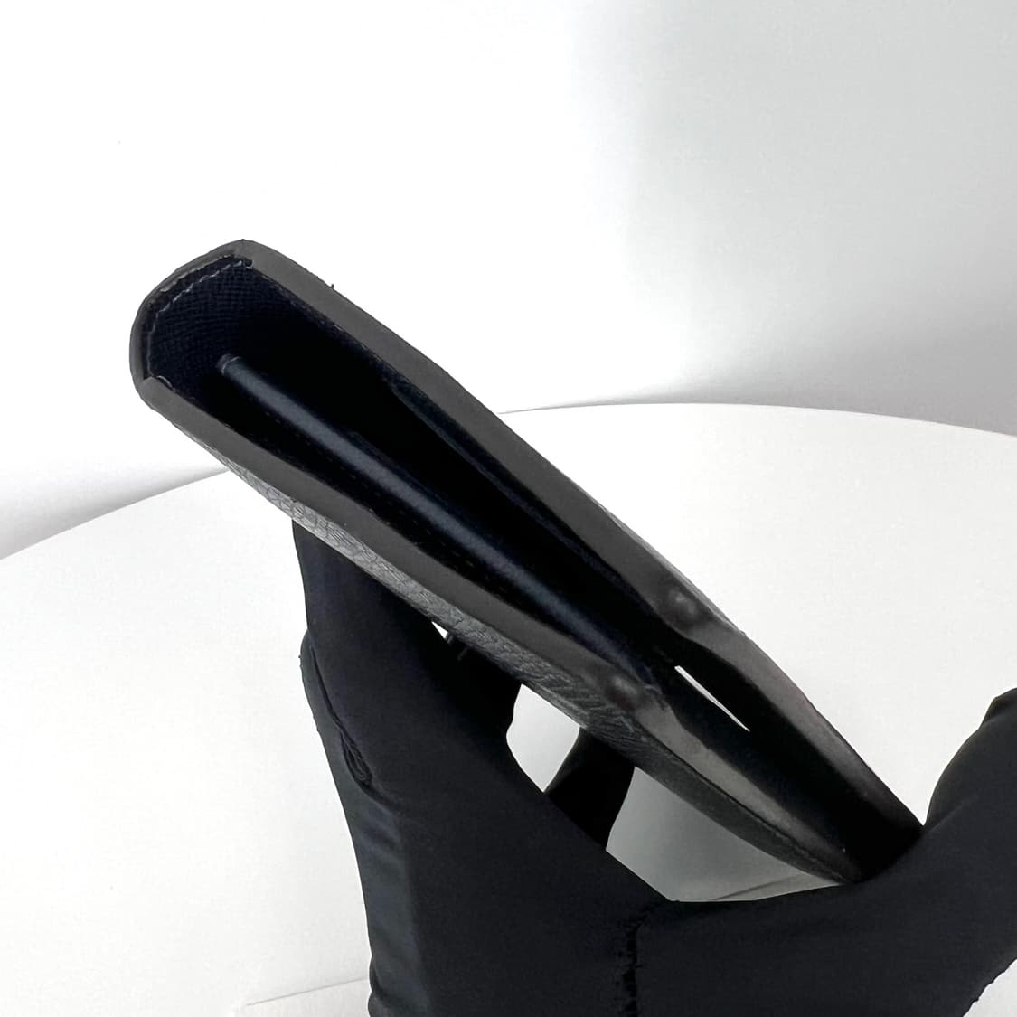 [감정완료] 루이비통 LV 로고 타이가 브라짜 장지갑 상품이미지8