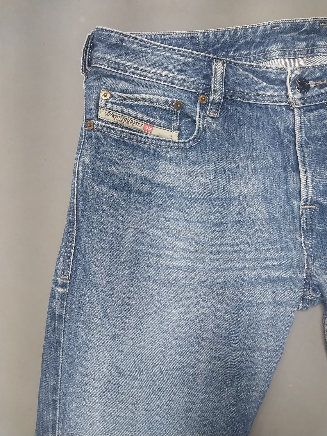 [31] 디젤 자티니 레귤러 부츠컷진 청바지 상품이미지2