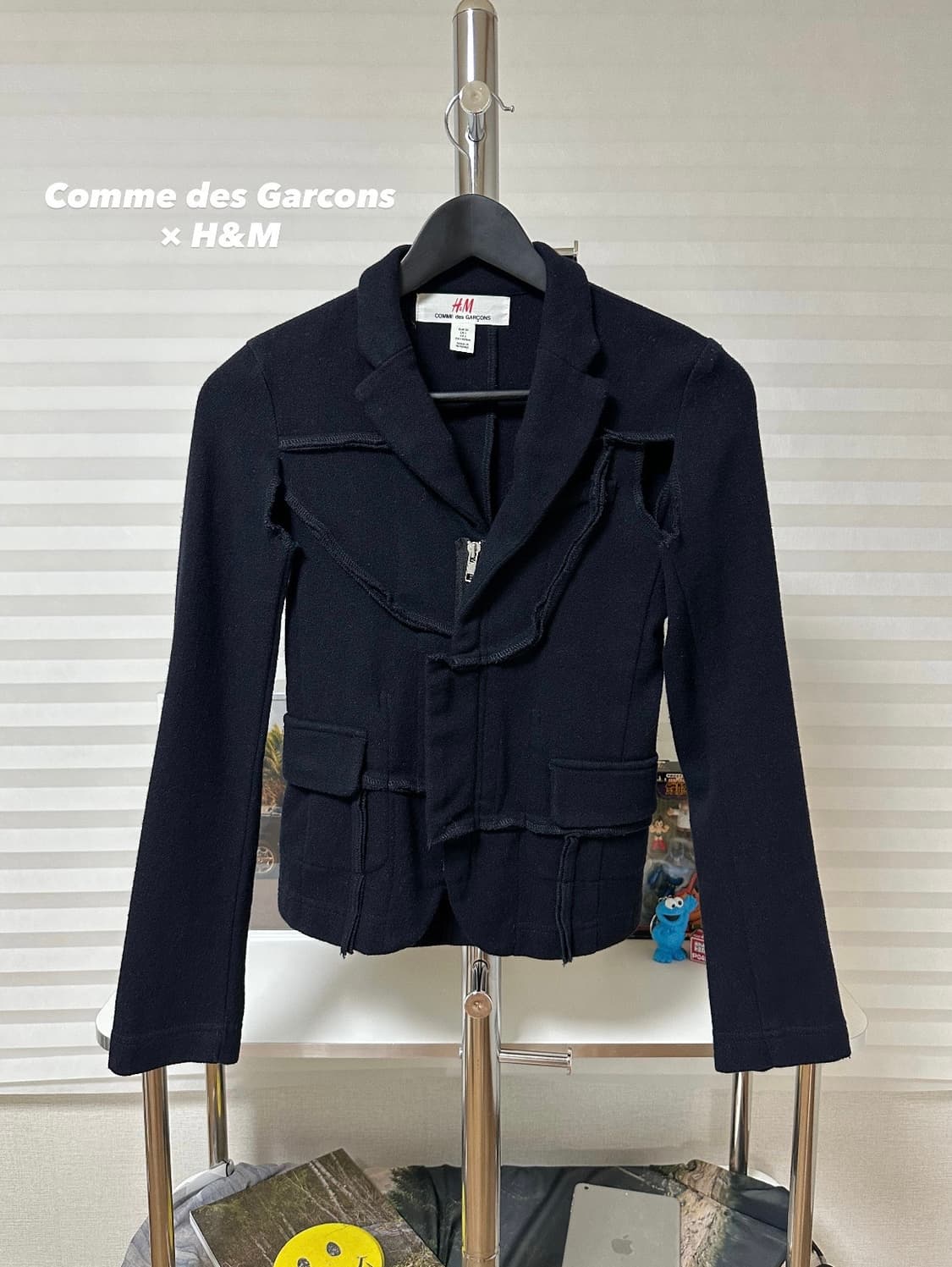 꼼데가르송 × H&M 디컨스트럭티드 자켓 상품이미지1