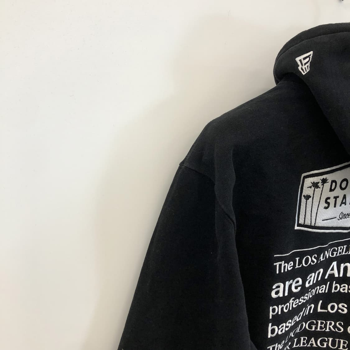 뉴에라 24년형 제뉴인머천다이즈 LA다저스후드 L  상품이미지4
