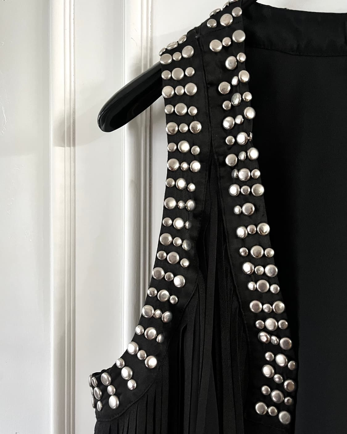 bebe Fringe Stud Trim Western Vest 상품이미지5