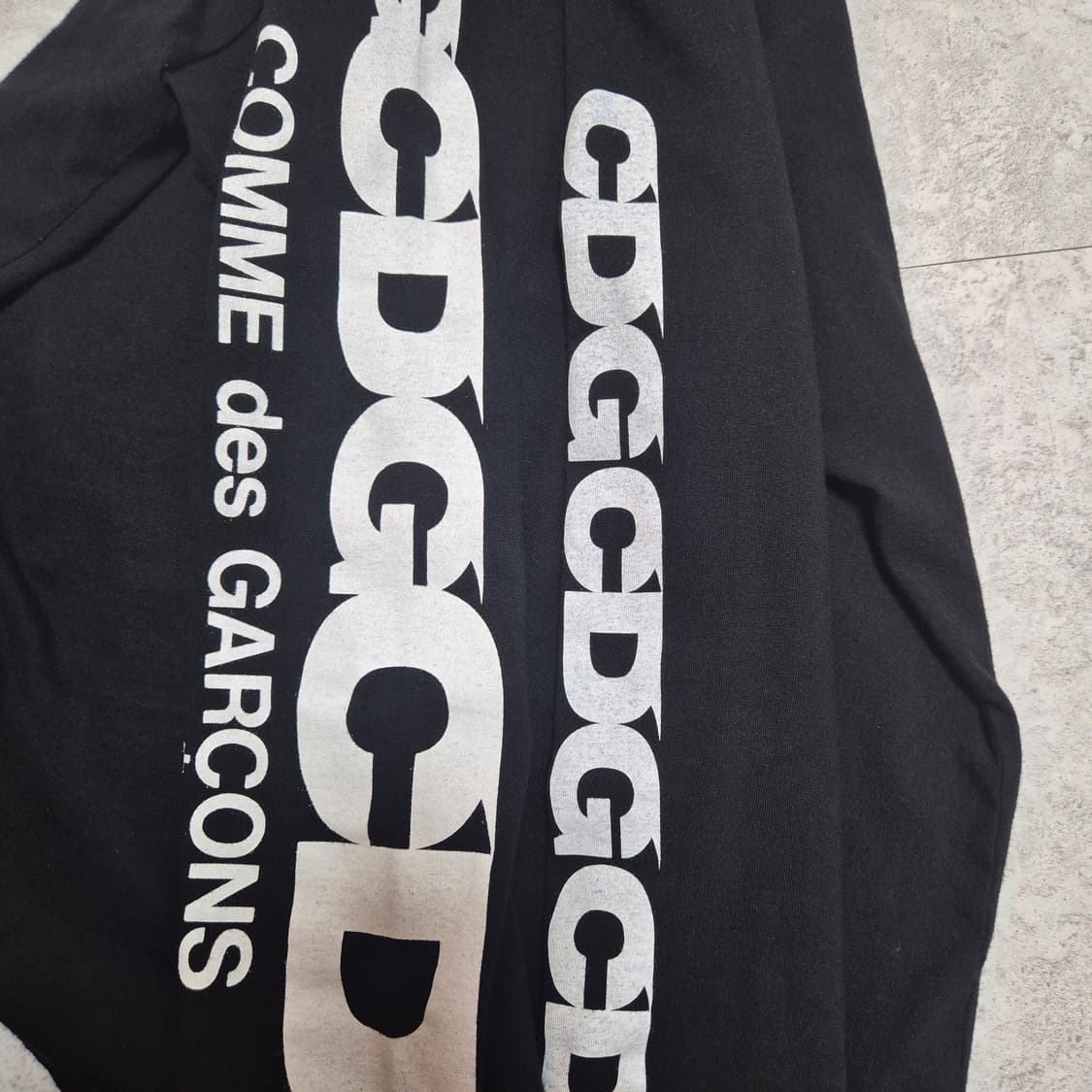 꼼데가르송 CDG 롱슬리브 상품이미지3