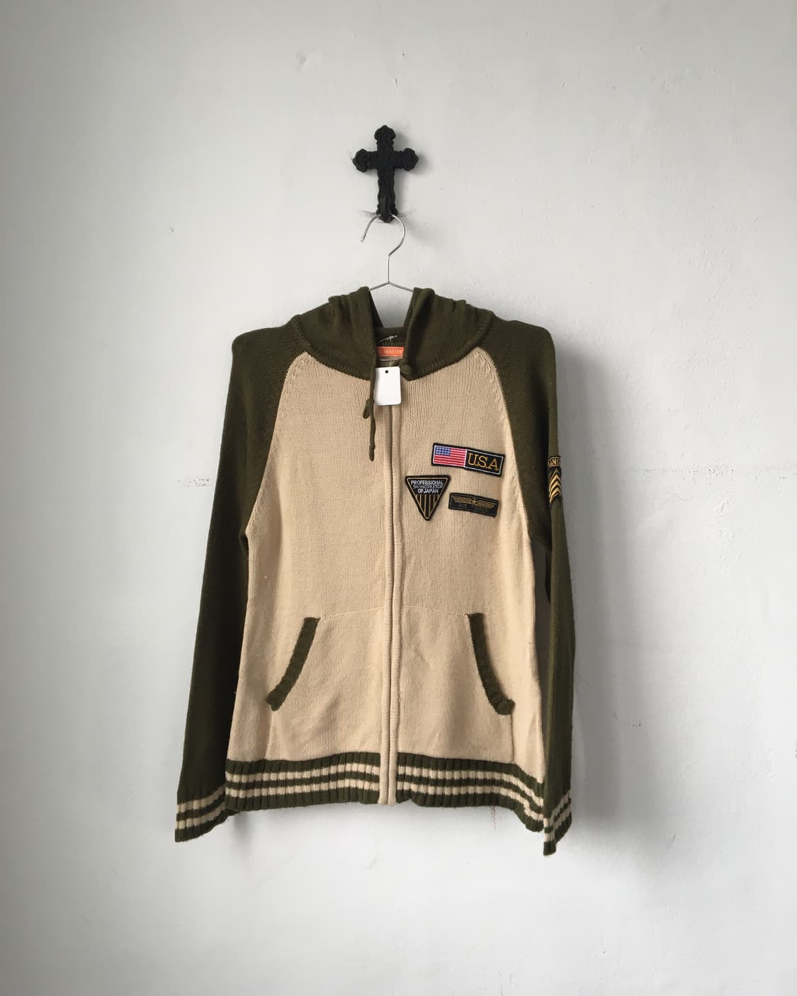 Patch point raglan hood knit zip up 상품이미지2