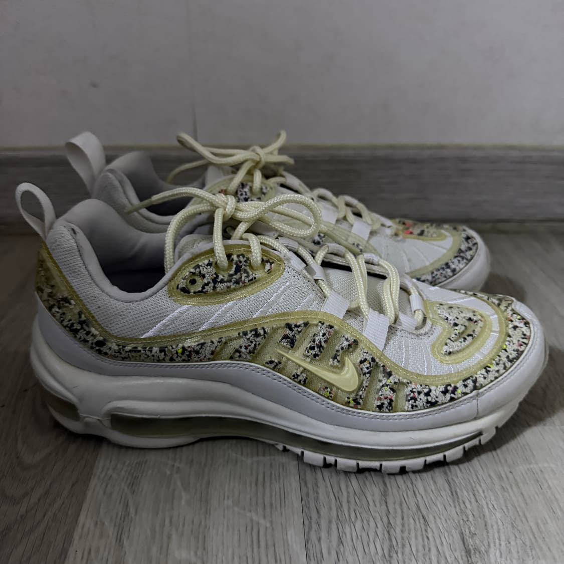 나이키 에어맥스 98 여성 스니커즈 (240) 상품이미지2