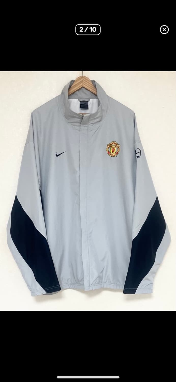 나이키 맨유 바람막이 판매합니다 상품이미지3