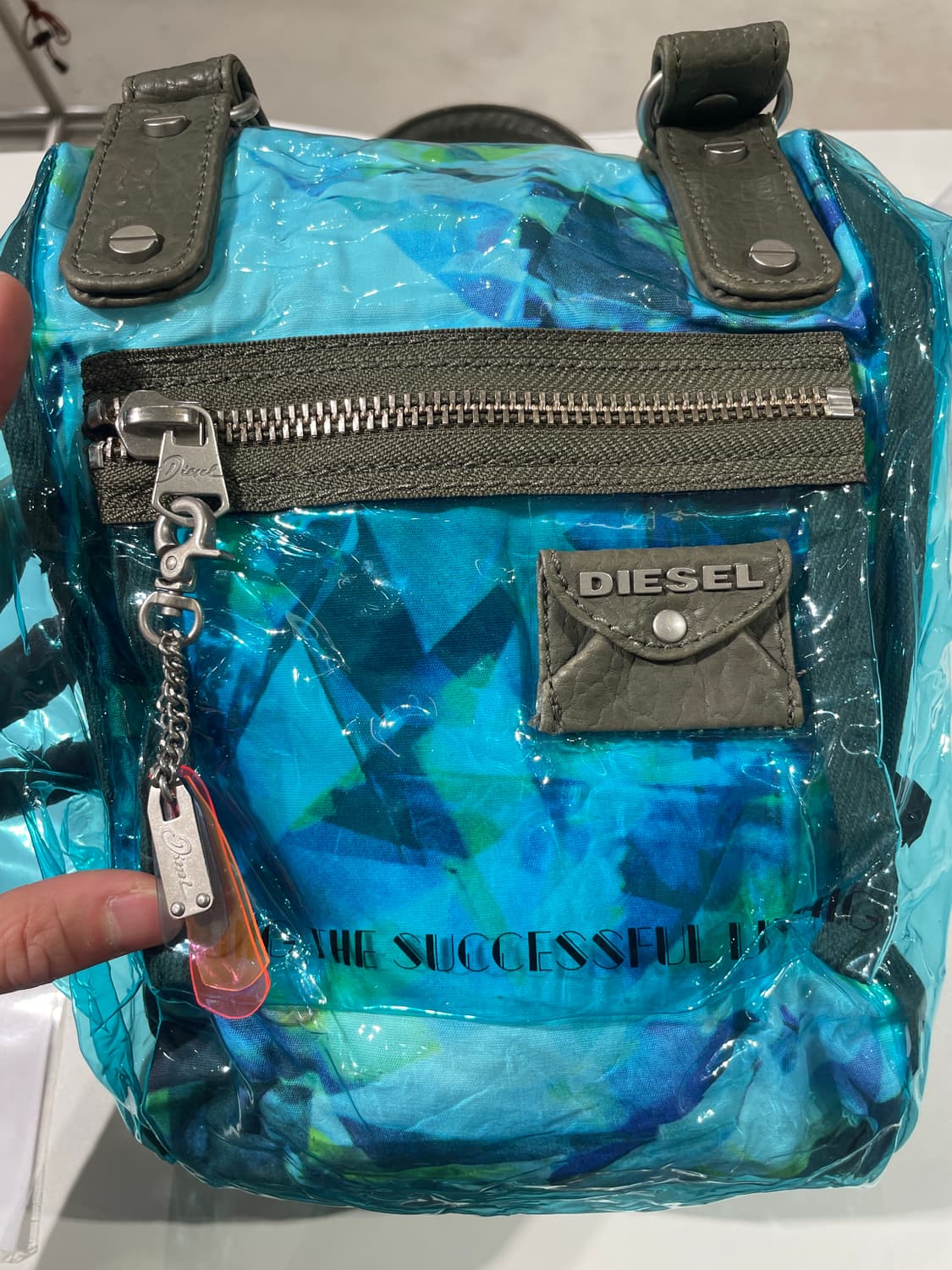 디젤 터쿼즈 pvc 토트백 상품이미지8