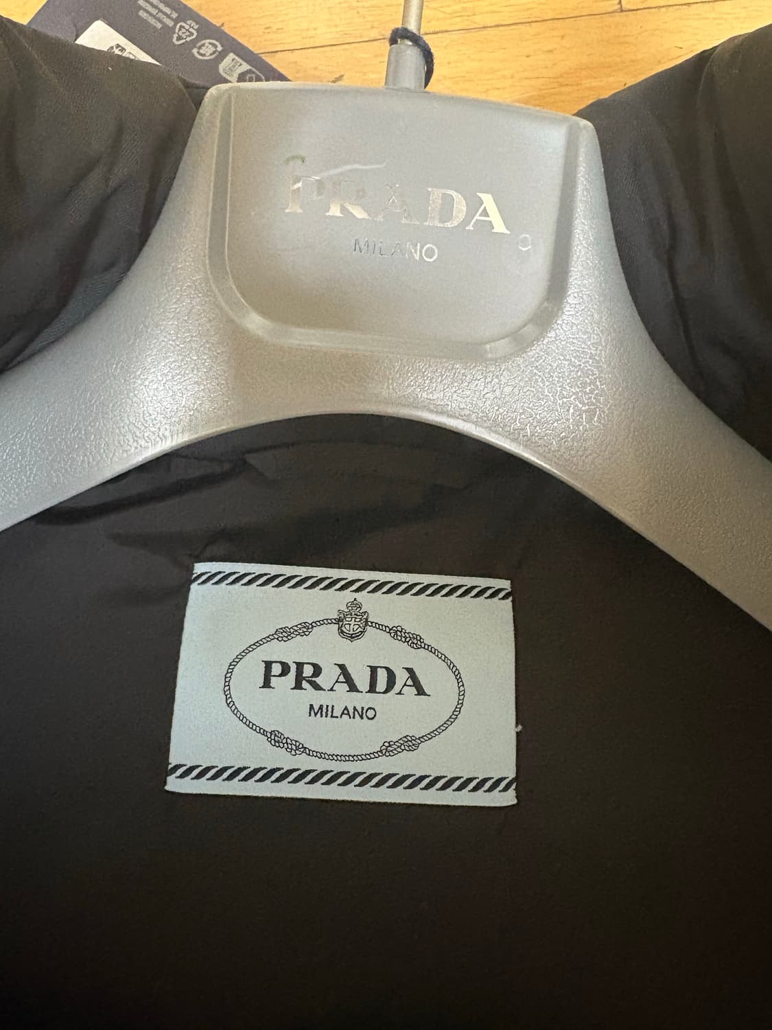 프라다 리나일론 패딩 상품이미지3