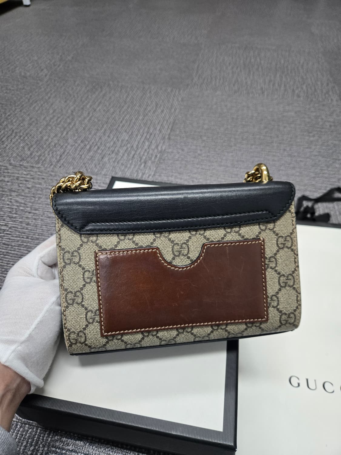 [특가][정품] 구찌 패들락 크로스백 상품이미지3