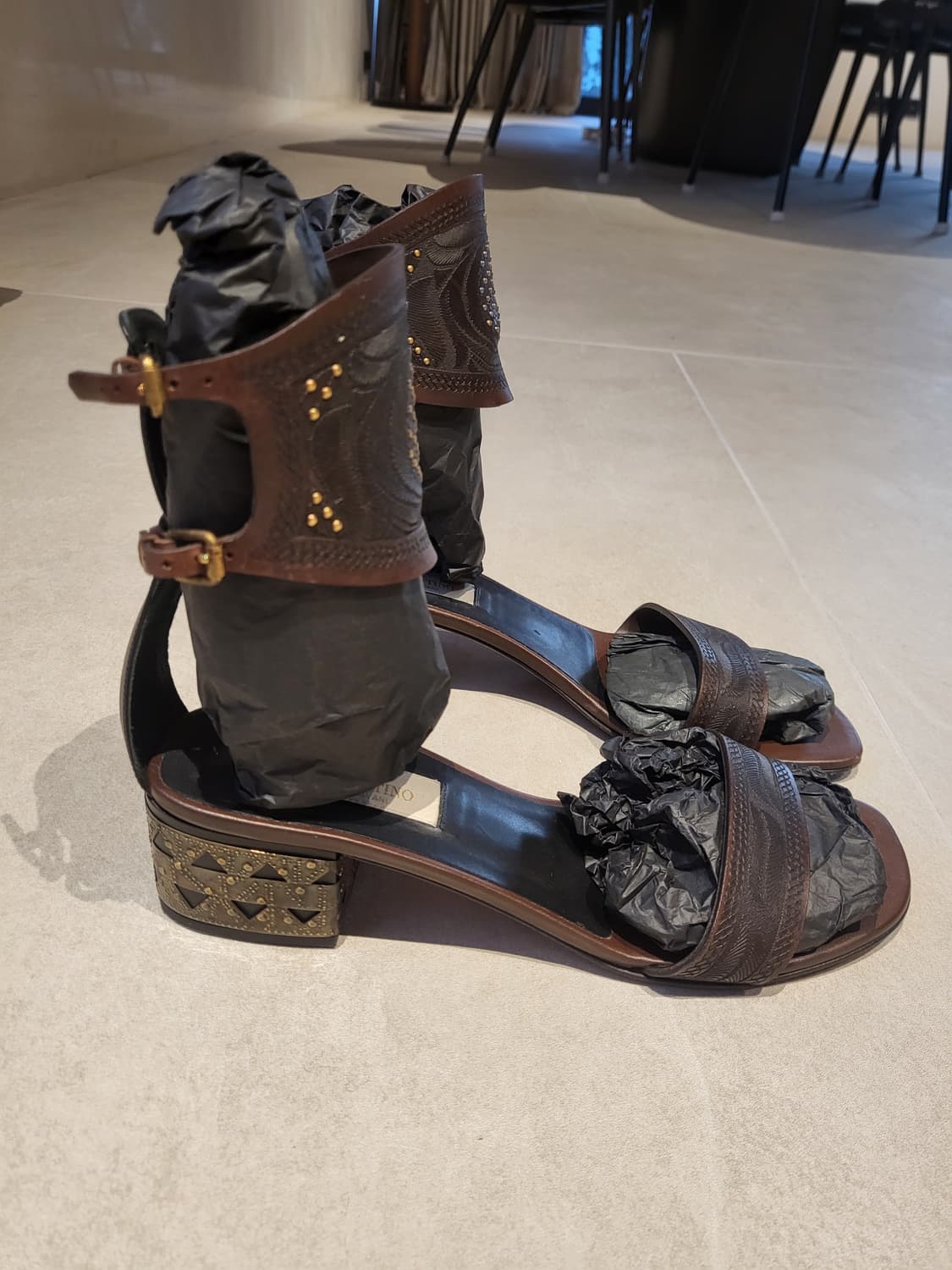 발렌티노 가라바니 샌들 38.5사이즈(255) 상품이미지1