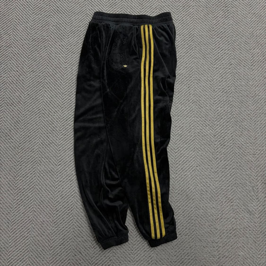 아디다스 벨벳 트레이닝팬츠 v1721 상품이미지5