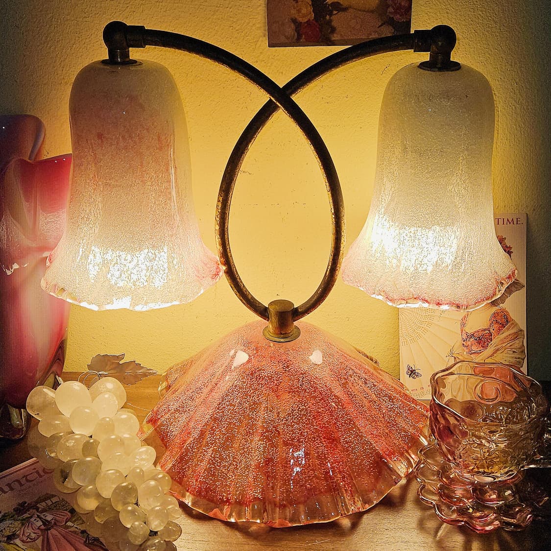 1960s 이와타 핑크 아트글라스 2구 엔틱 조명

 상품이미지5