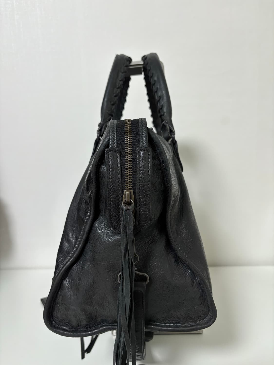 발렌시아가 파트타임 모터백 블랙 상품이미지3