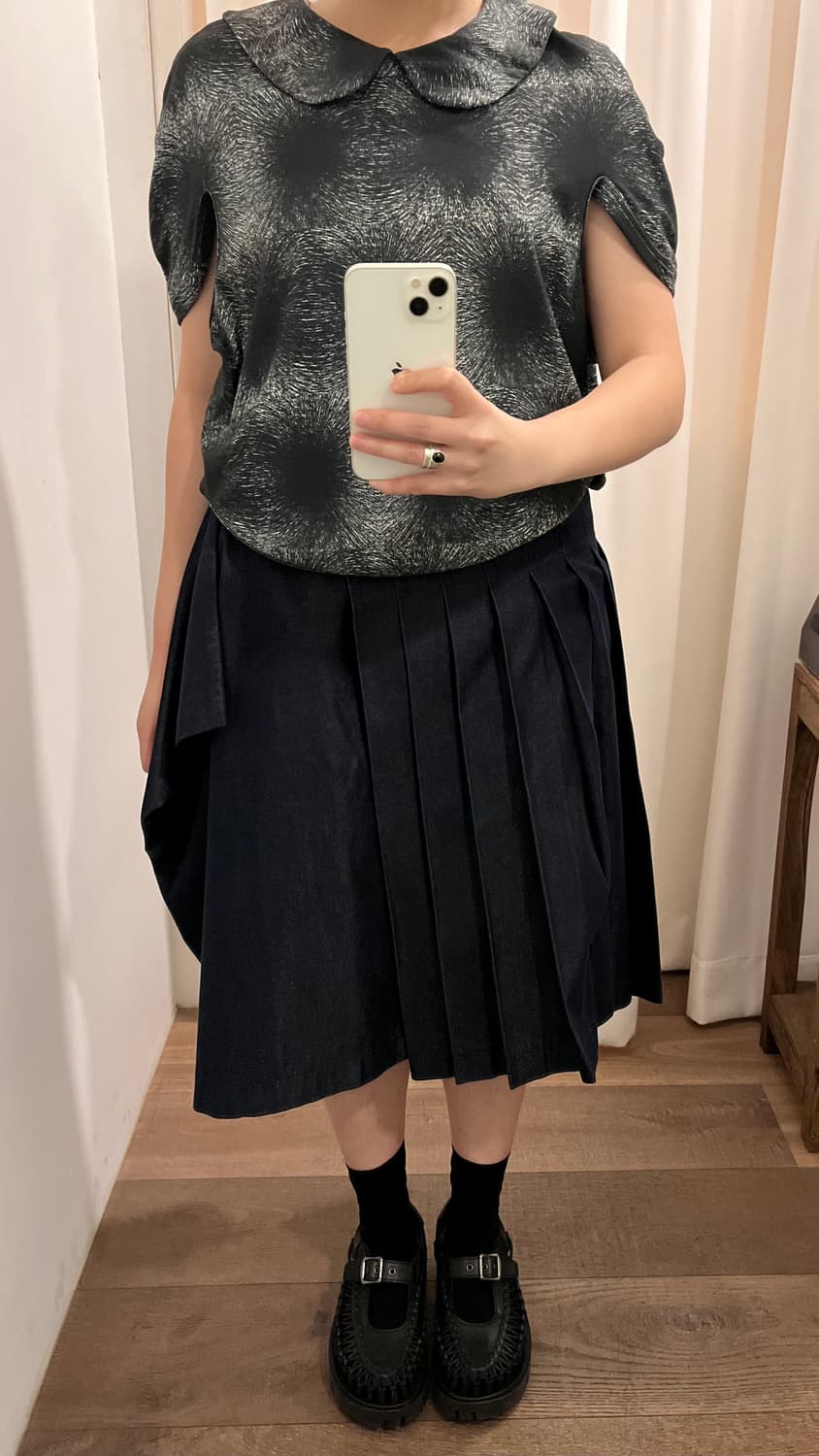 Metallic Printing Orbit Cutout Blouse 상품이미지2