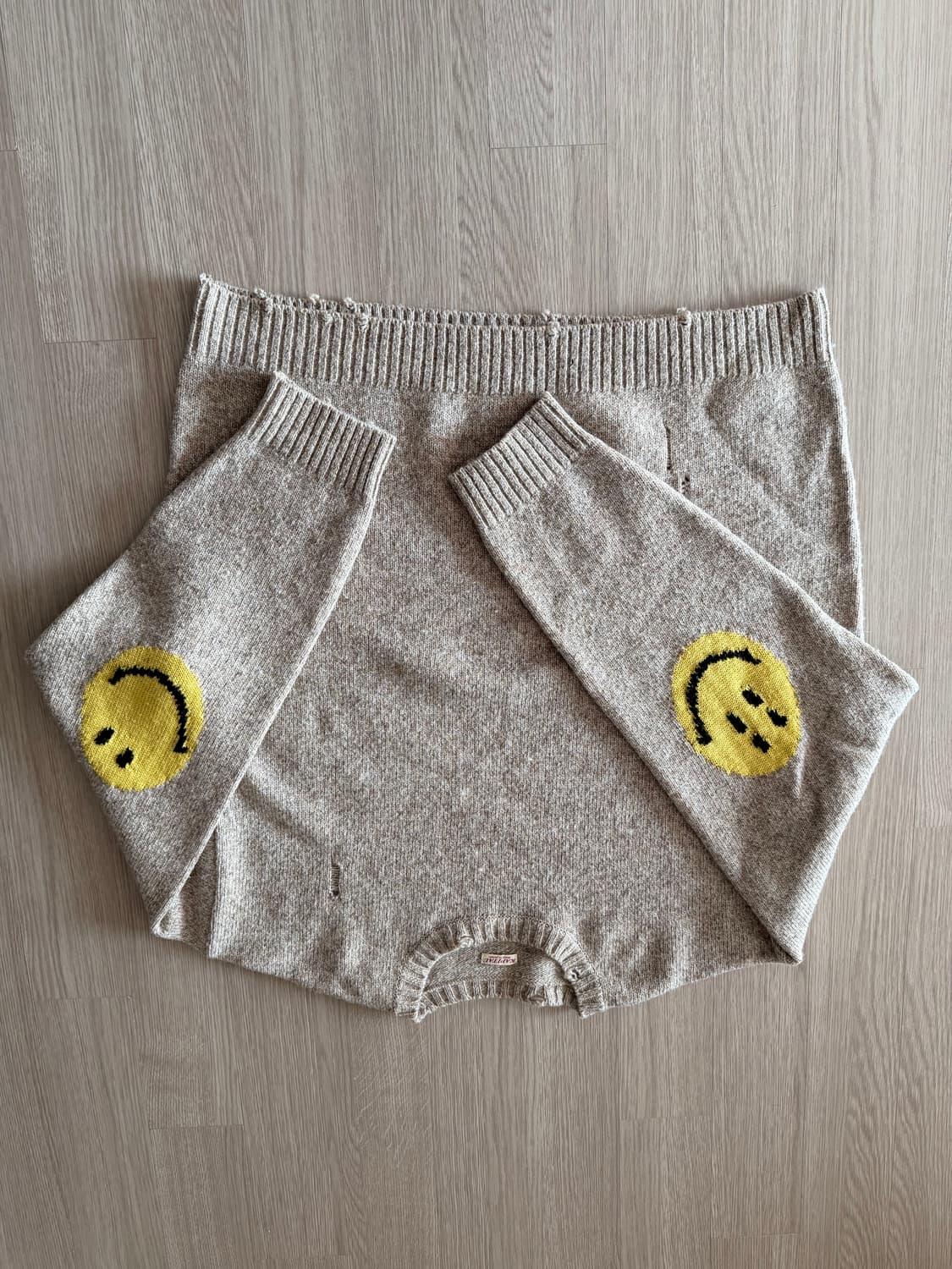 캐피탈 스마일 니트 베이지 3사이즈 상품이미지2