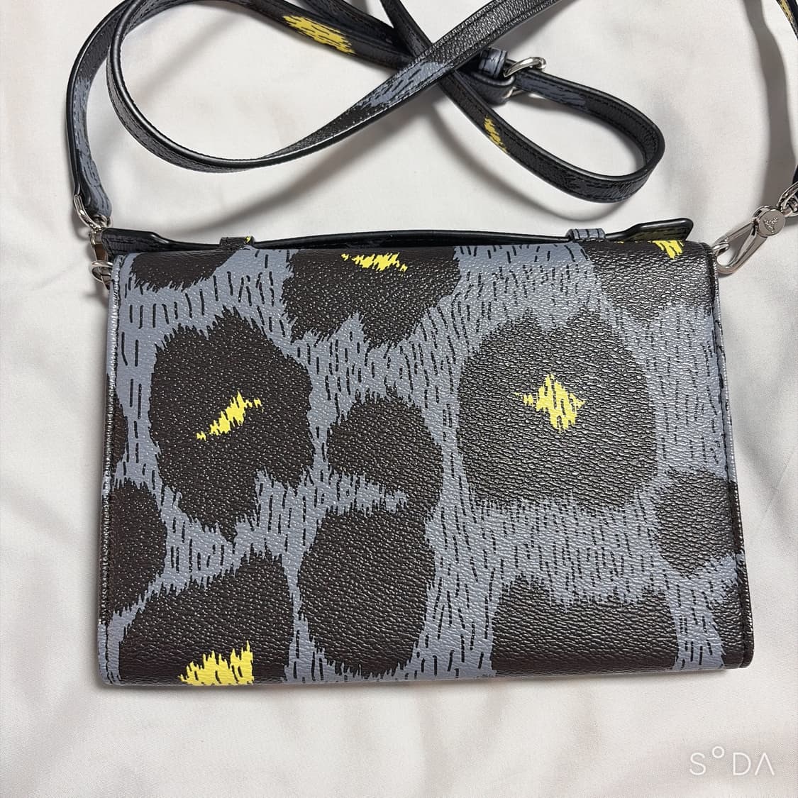 비비안웨스트우드 레오파드 클러치 백 상품이미지3