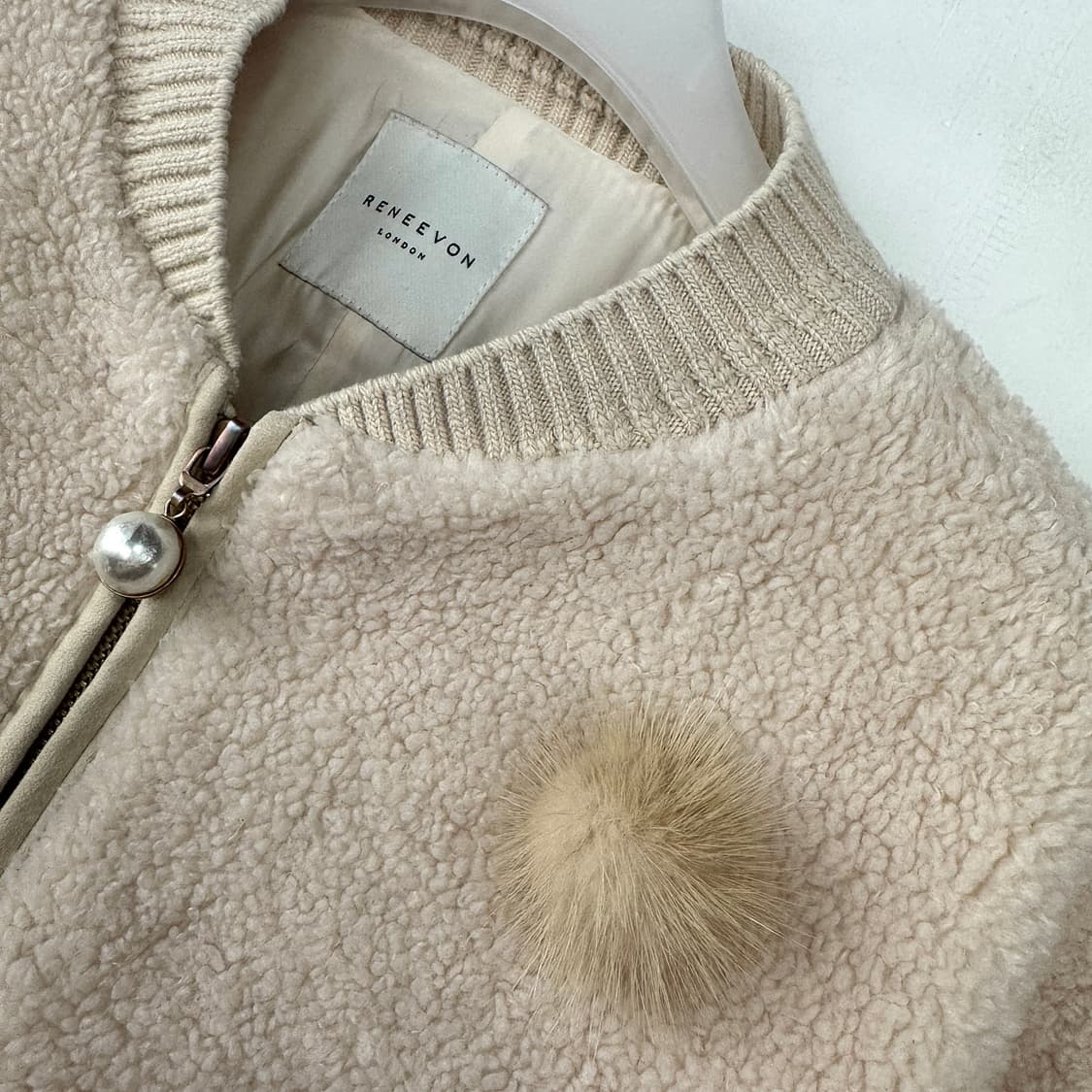레니본 RENEEVON 폼폼 플리스 자켓 상품이미지2