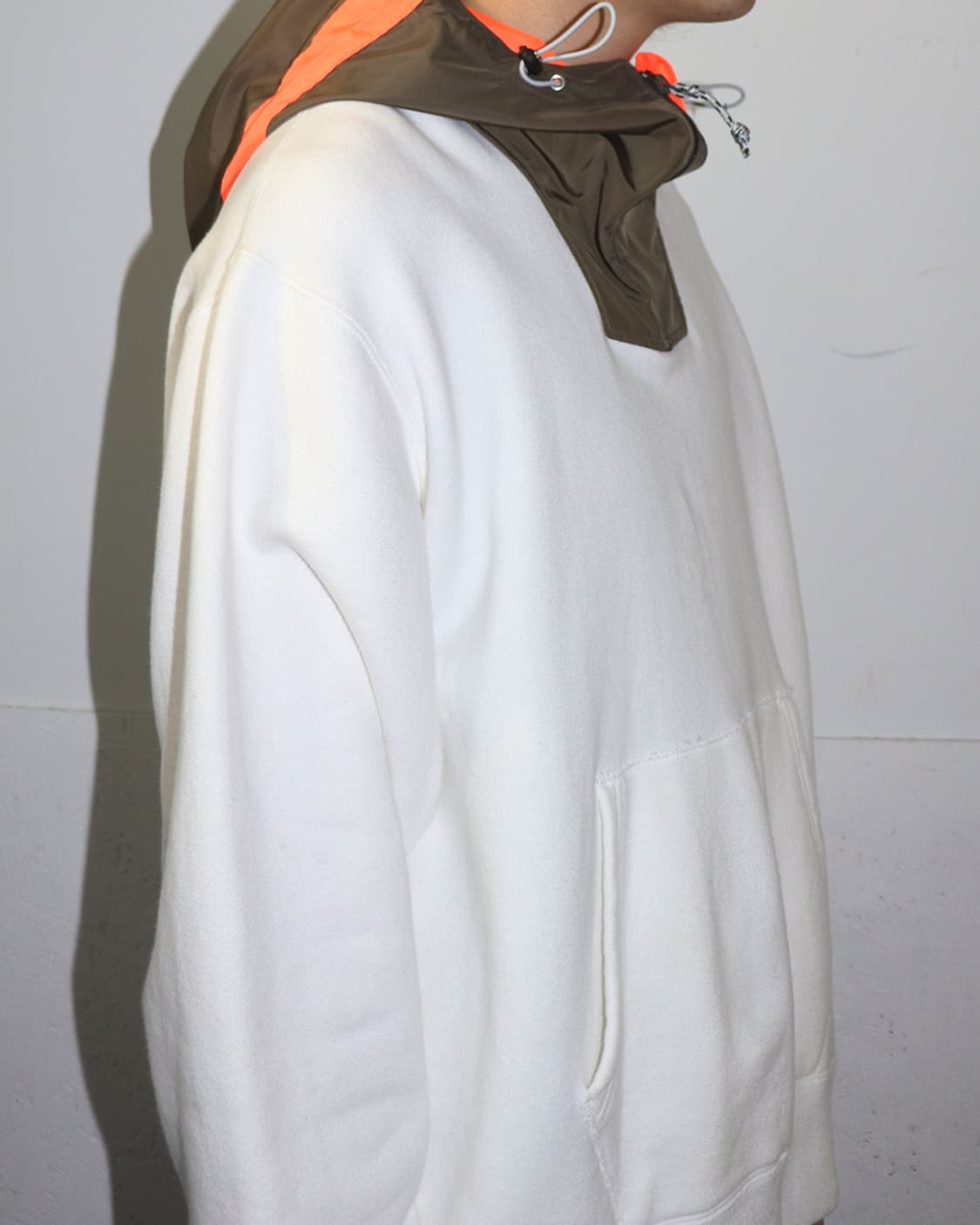 칼라 비콘 20AW 익스클루시브 후디드 풀오버 상품이미지3