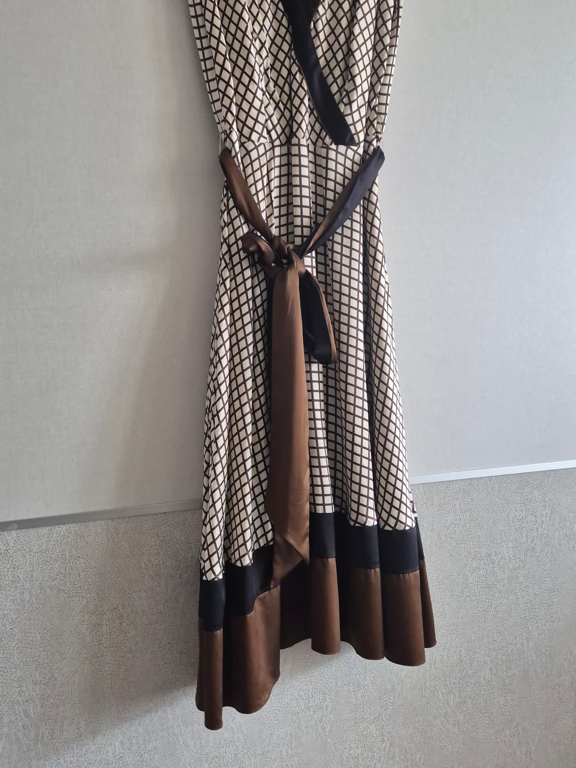 실크st 맥시 새틴 원피스 상품이미지3