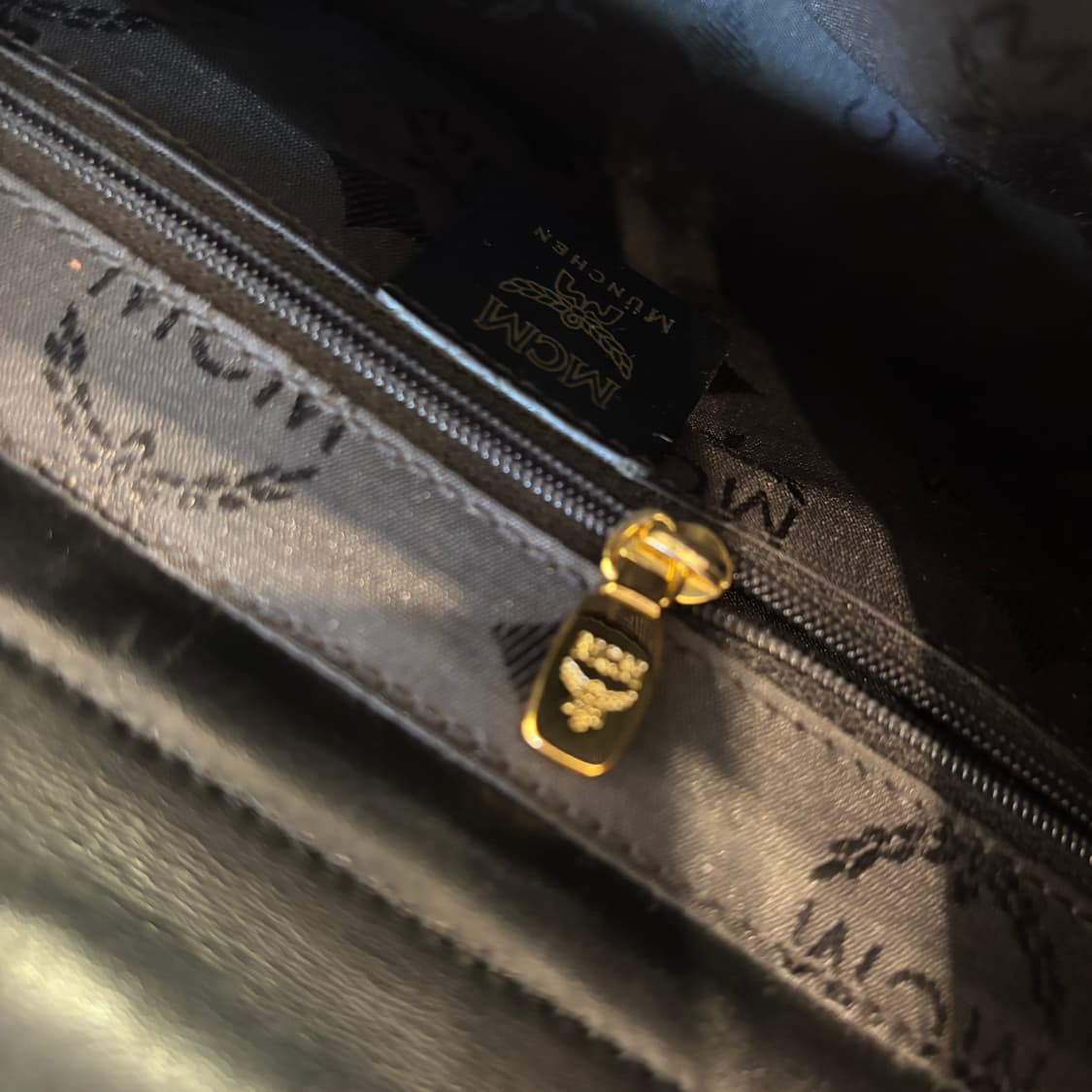 정품 MCM 금장 패브릭 토트백     상품이미지9