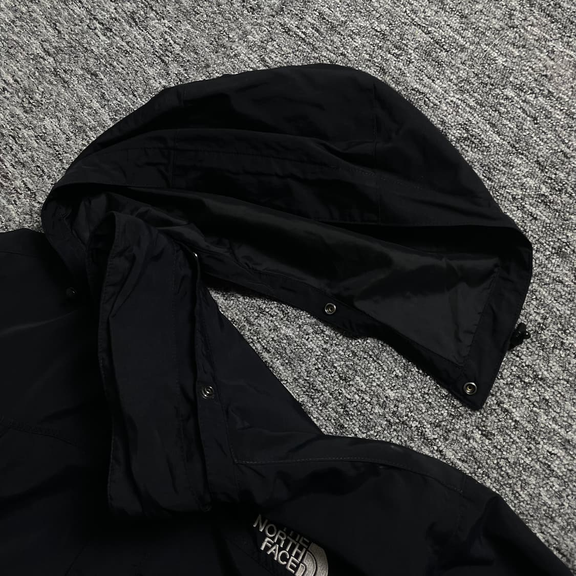 노스페이스 블랙 디테일 마운틴 자켓 o 2304 상품이미지4