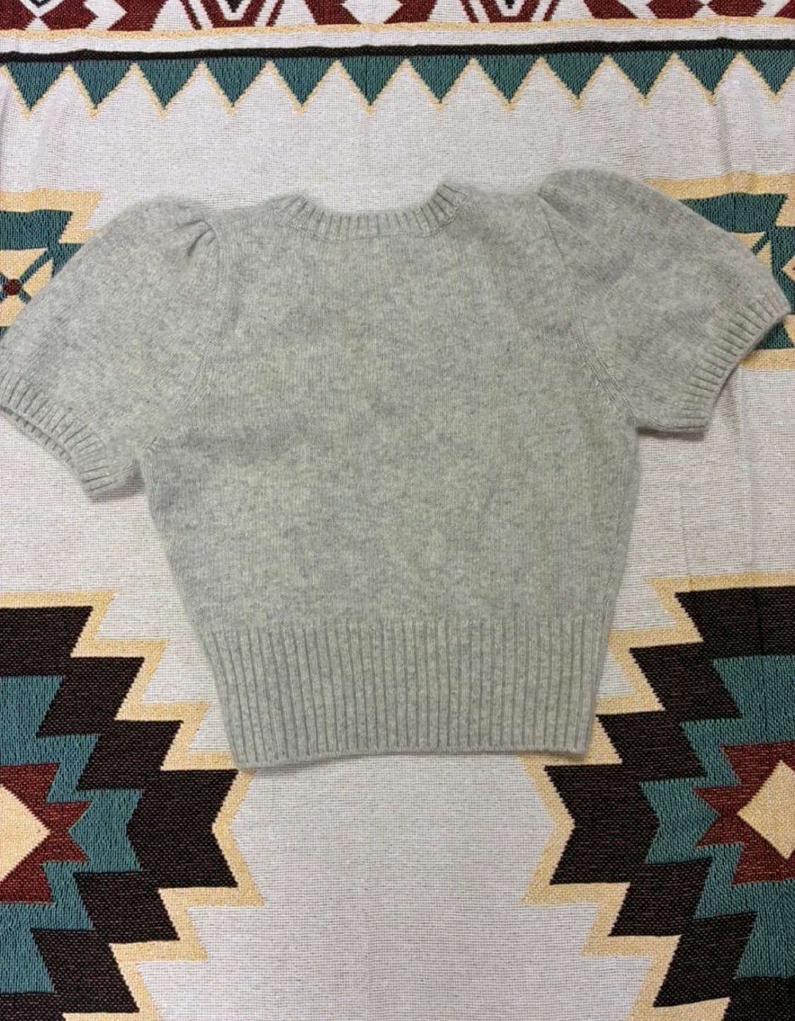 반팔 브이넥 니트 (레이어드 코디 추천!) 미착용제품 상품이미지3