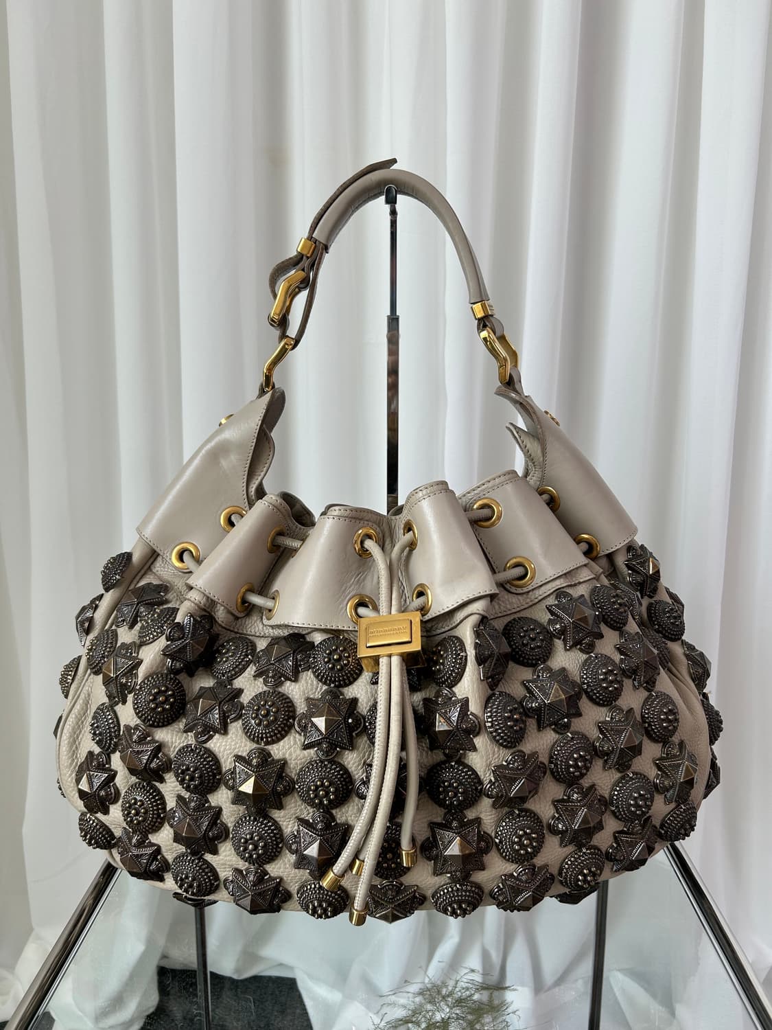 버버리 프로섬 스터드 메이슨 워리어 호보백 상품이미지3