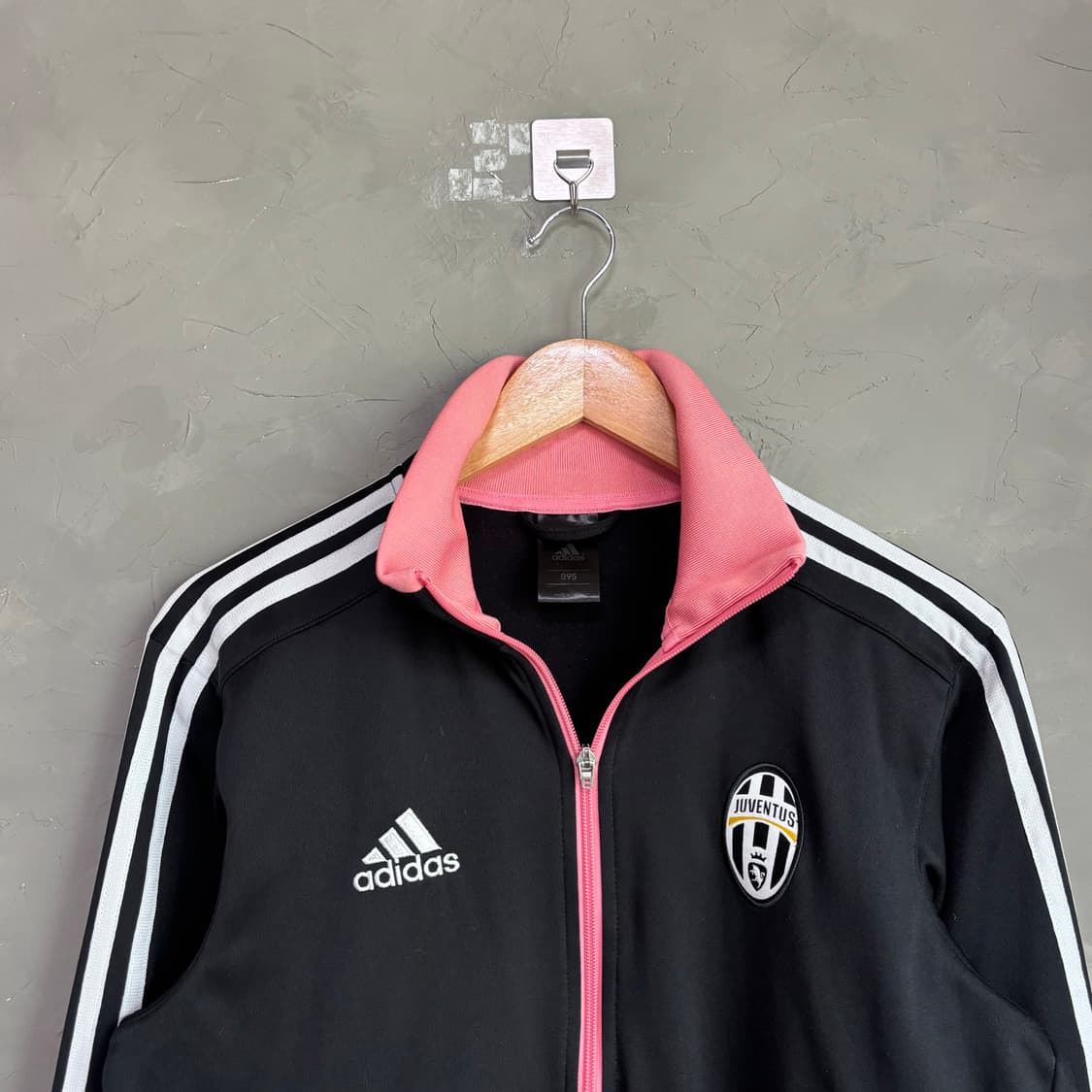 아디다스 유벤투스 져지 트랙탑 상품이미지2