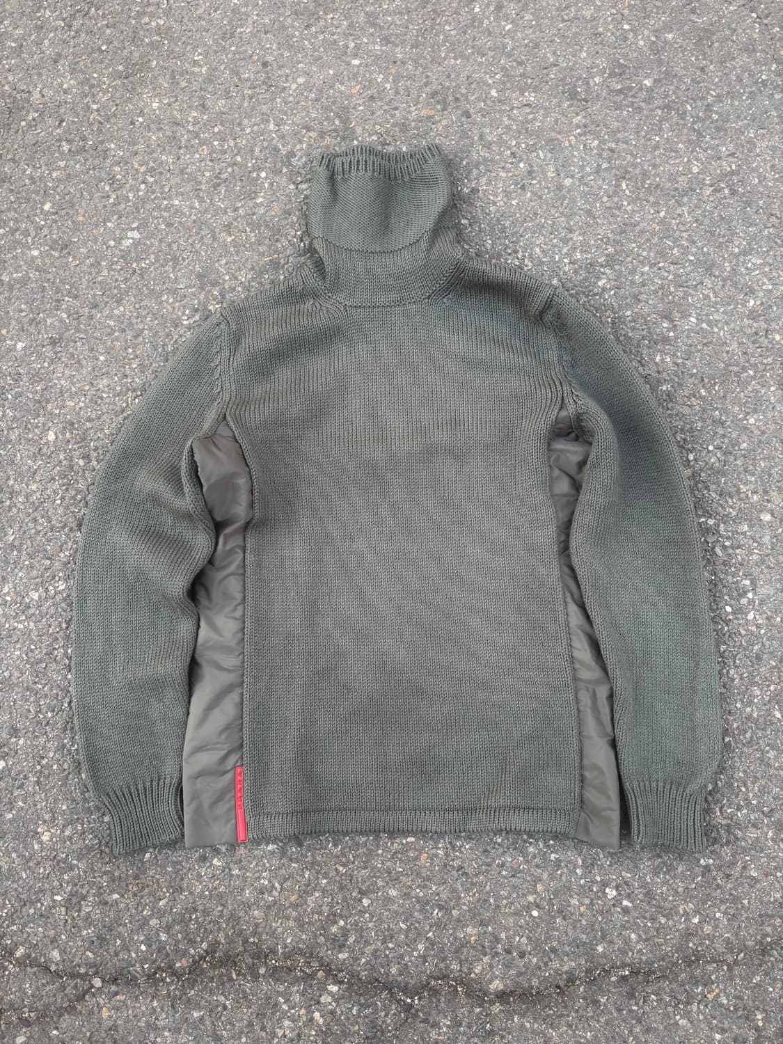 프라다 00s 리네아 로사 피스타치오 터틀넥 스웨터 상품이미지1