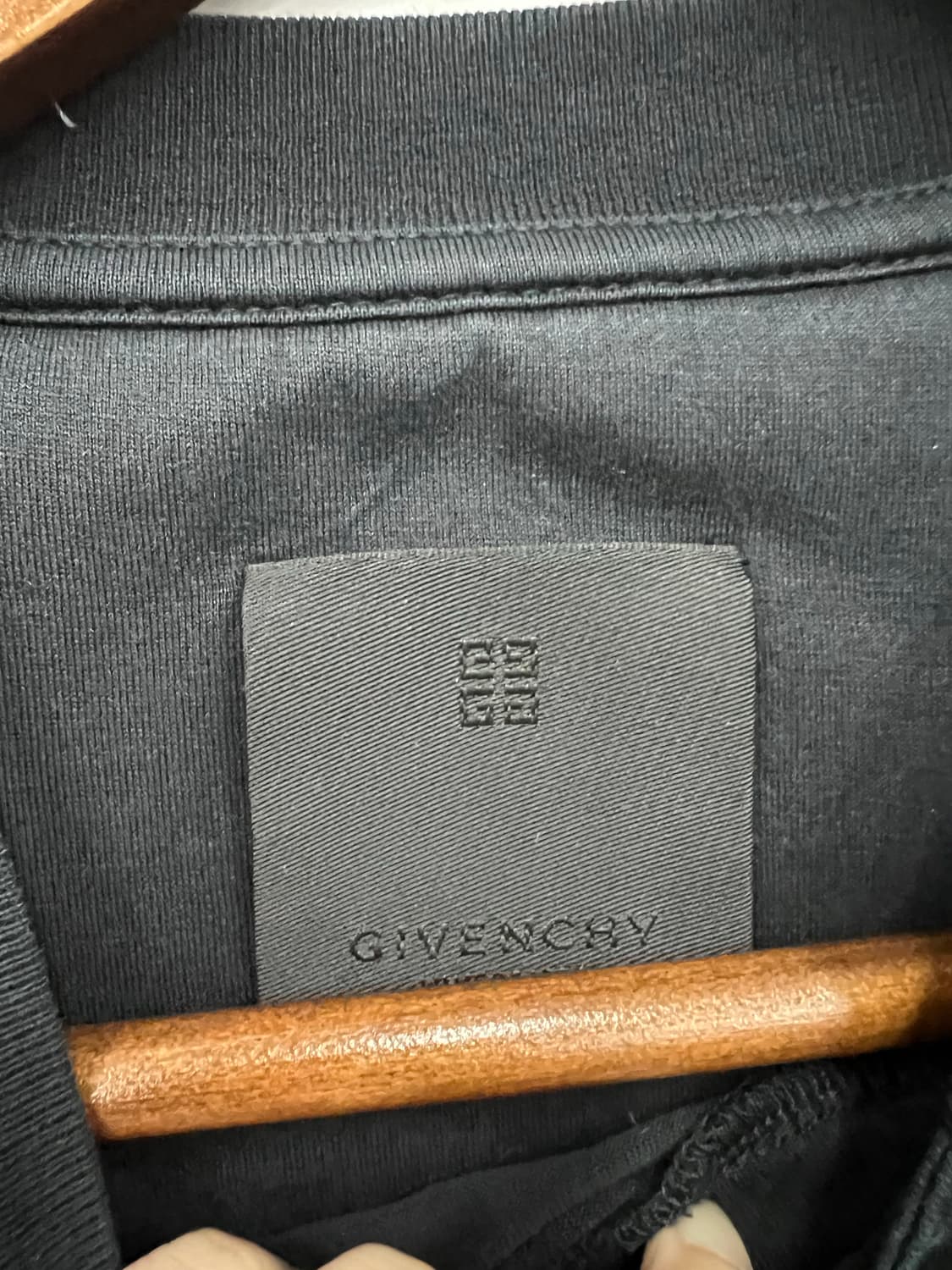 GIVENCHY 블랙 반팔티 상품이미지2