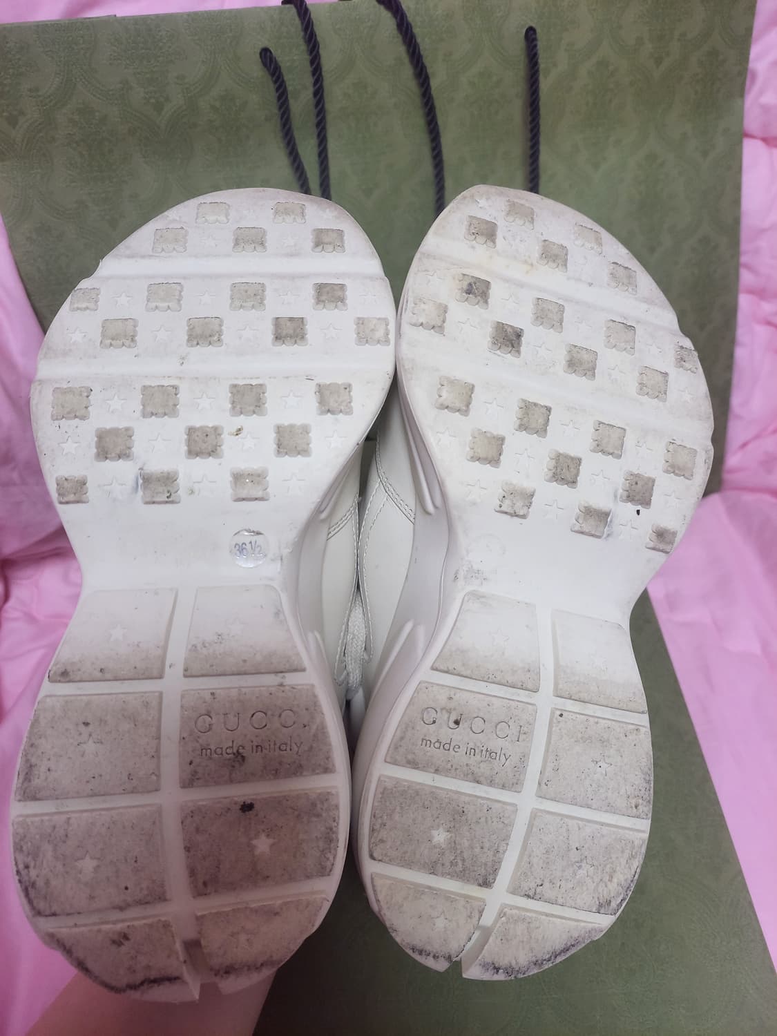 정품)급처상태좋음!구찌 애플 사과 로고 라이톤 스니커즈 키높이 운동화 상품이미지6