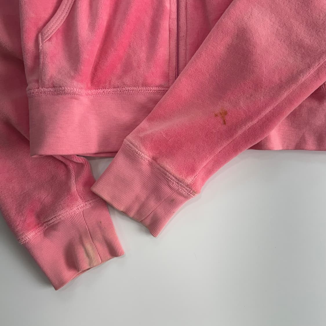 Juicy couture 쥬씨꾸뛰르 백 포인트 핑크 벨벳 후드집업 상품이미지8