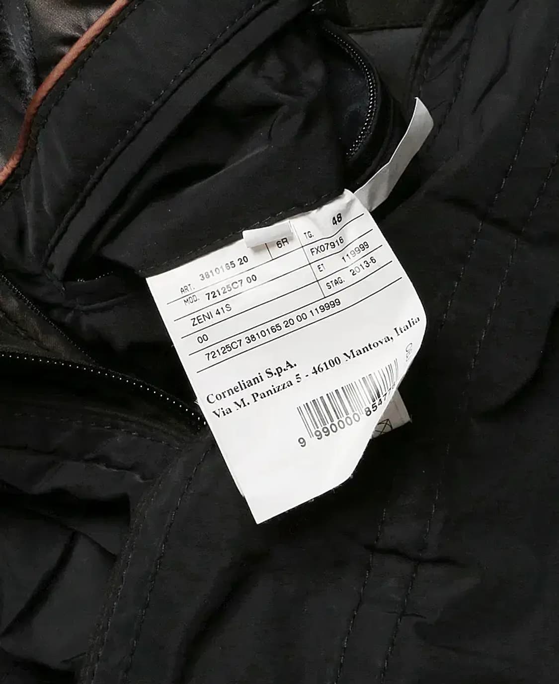 꼬르넬리아니 [Corneliani] 블랙 트렌디 후드 패딩 코트 상품이미지9