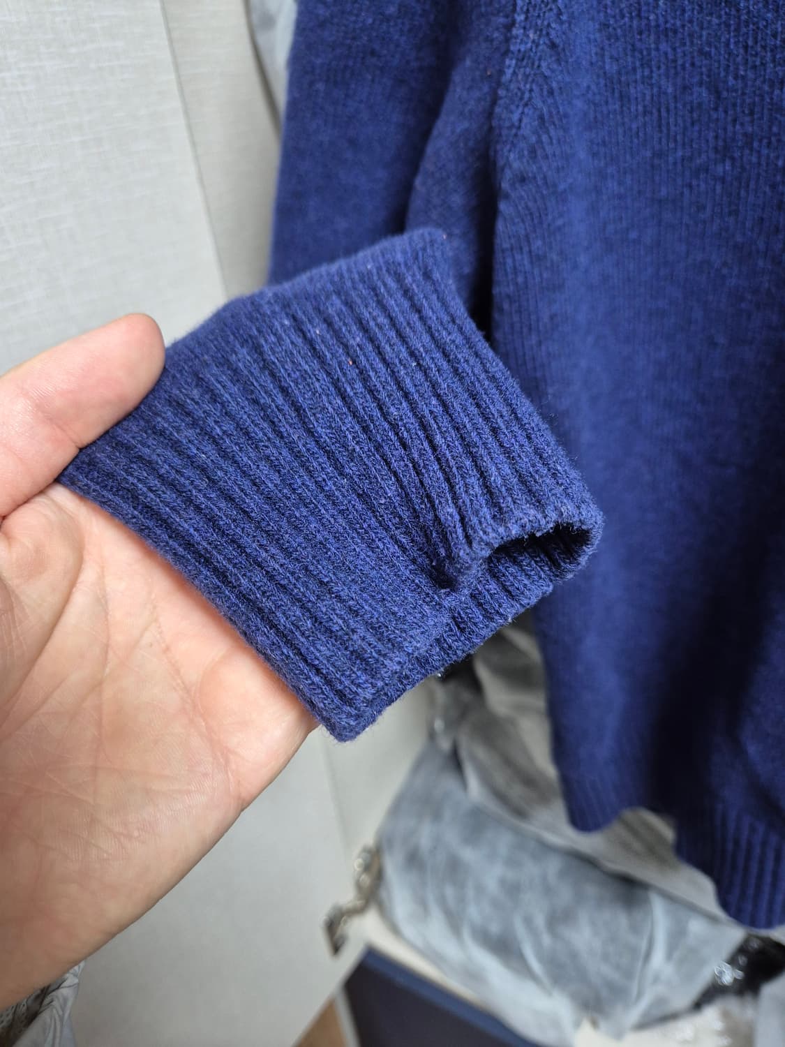 정품 스톤아일랜드 반집업니트 100-L 네이비 상품이미지4